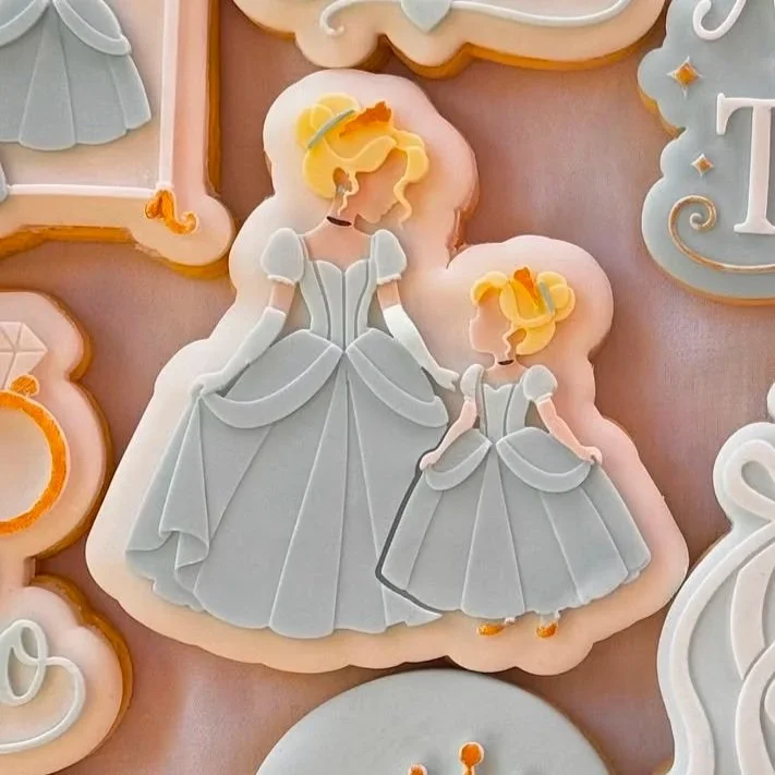 Mother and Daughter Princesses Cookie Stamp & Cutter