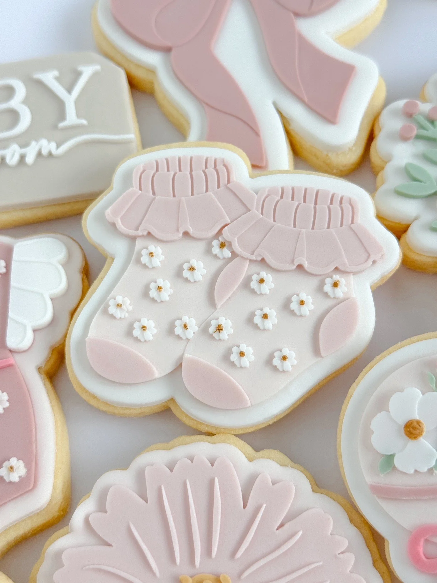 Floral Baby Socks Cookie Stamp & Cutter
