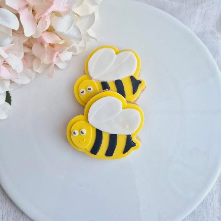 Happy Bee.jpg