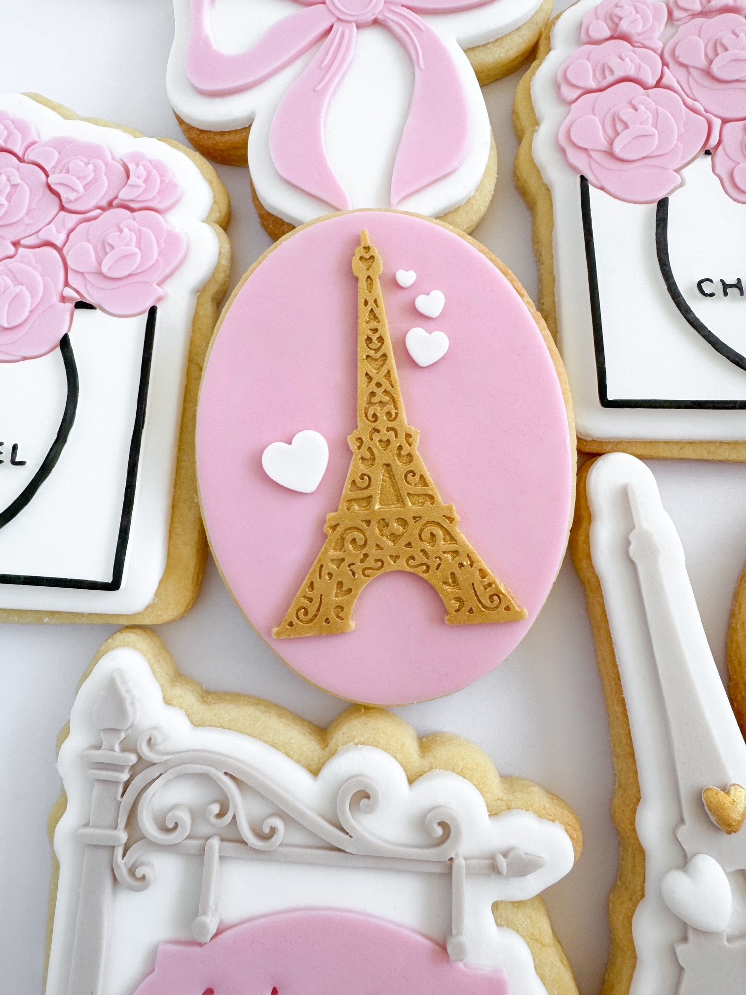 Eiffel Tower Plate.jpg