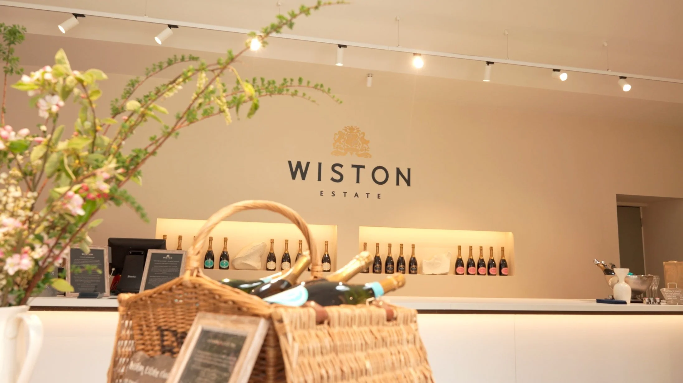 mike b designs - Wiston Pictures -9.jpg