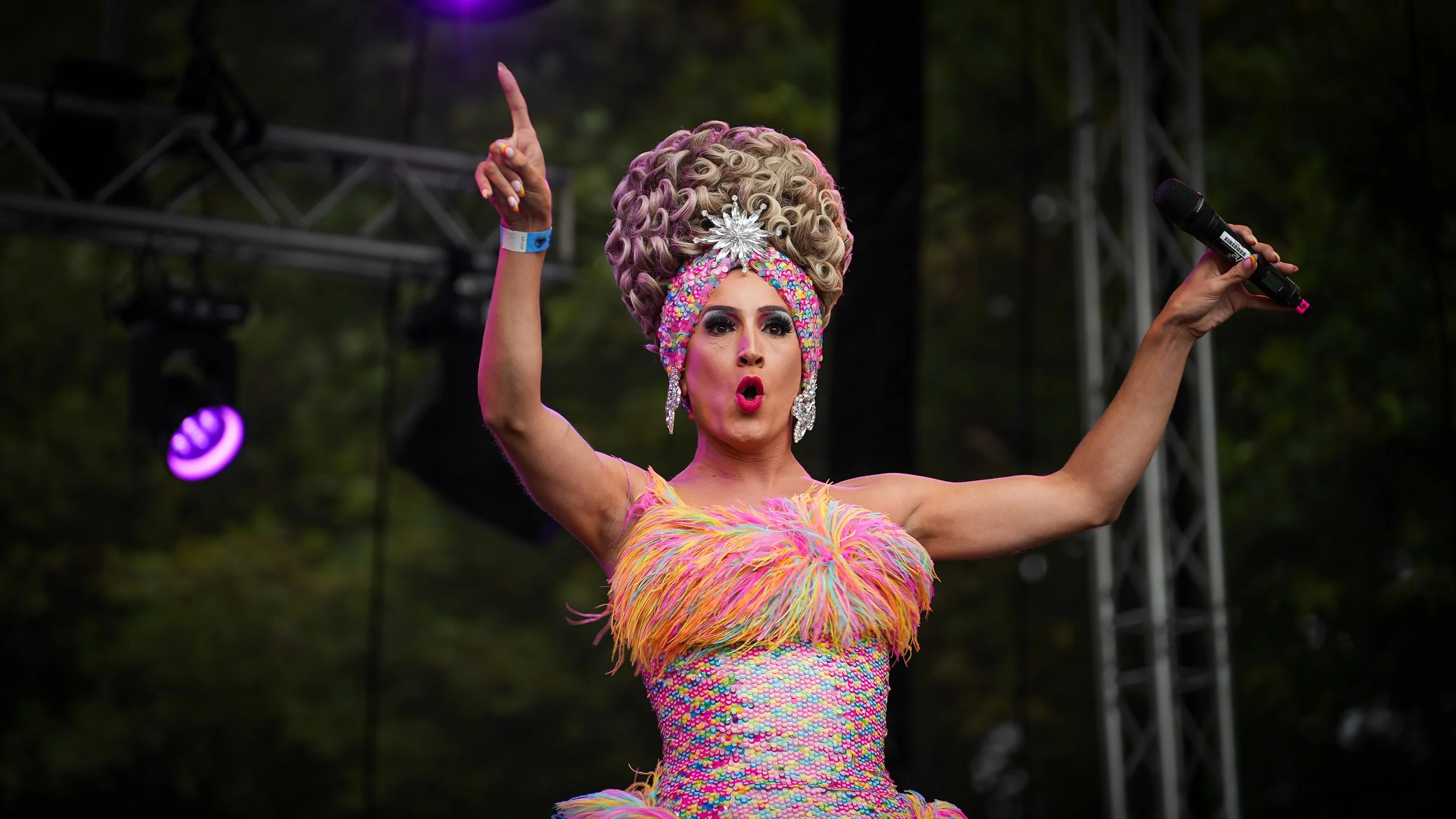 Worthing Pride 25-05.jpg