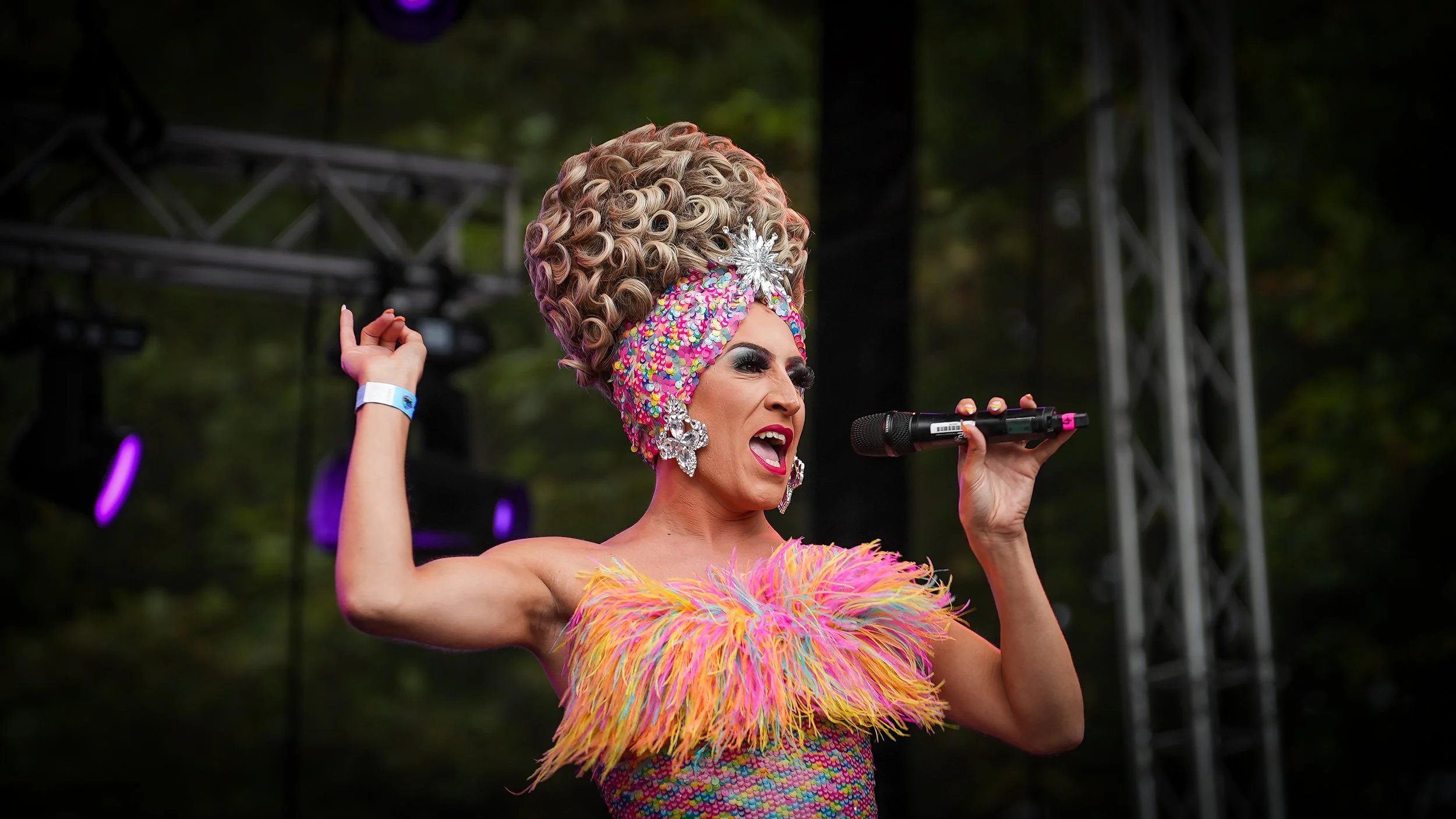Worthing Pride 25-06.jpg