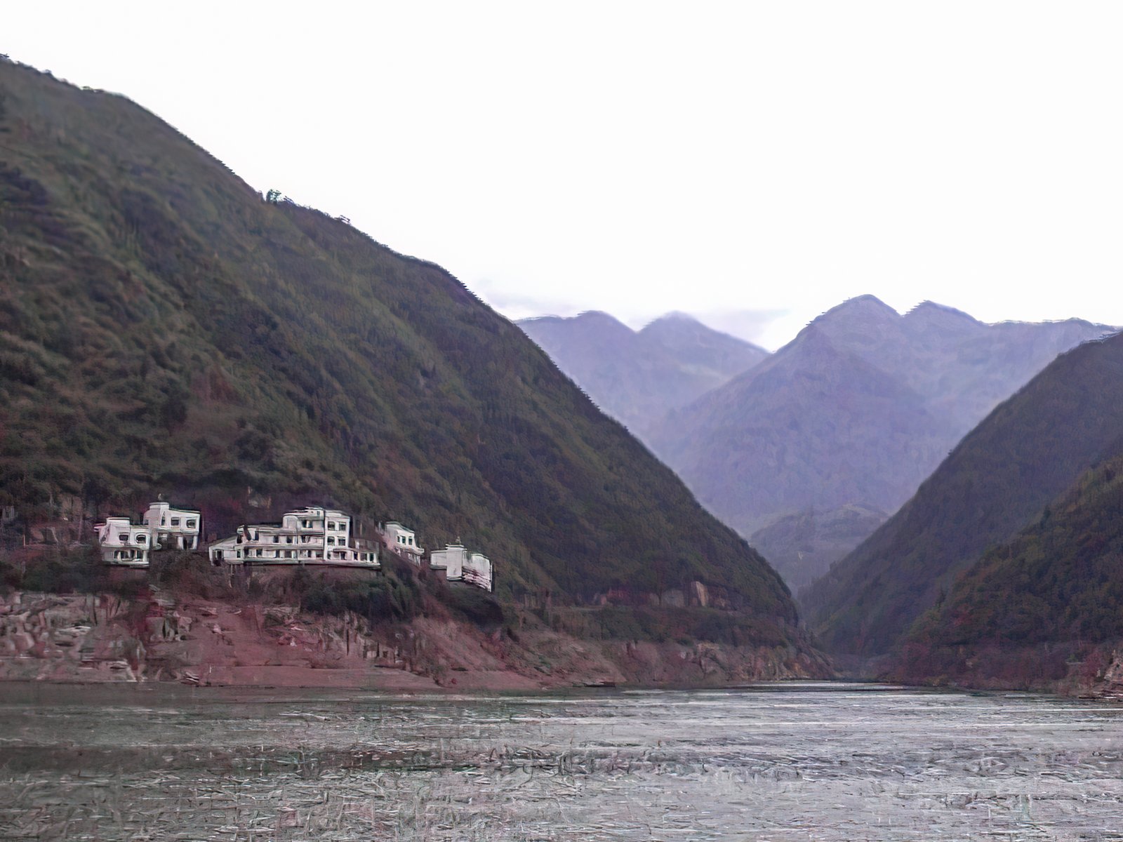 YangtzeSTILL-00078-gigapixel-width-3000px.jpg