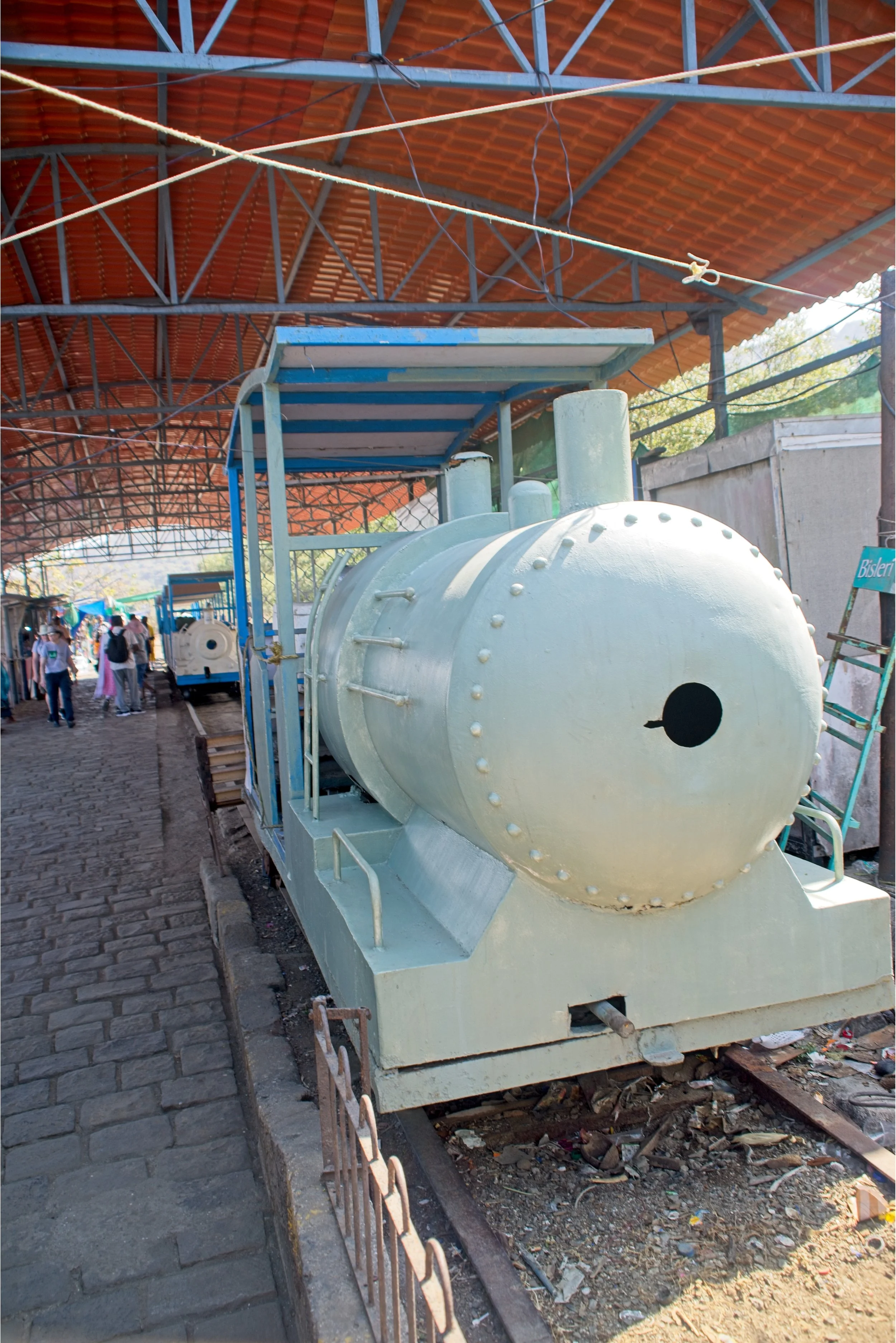 A tourist train takes you from the pier to the bottom of the hill where the tourist stalls are located