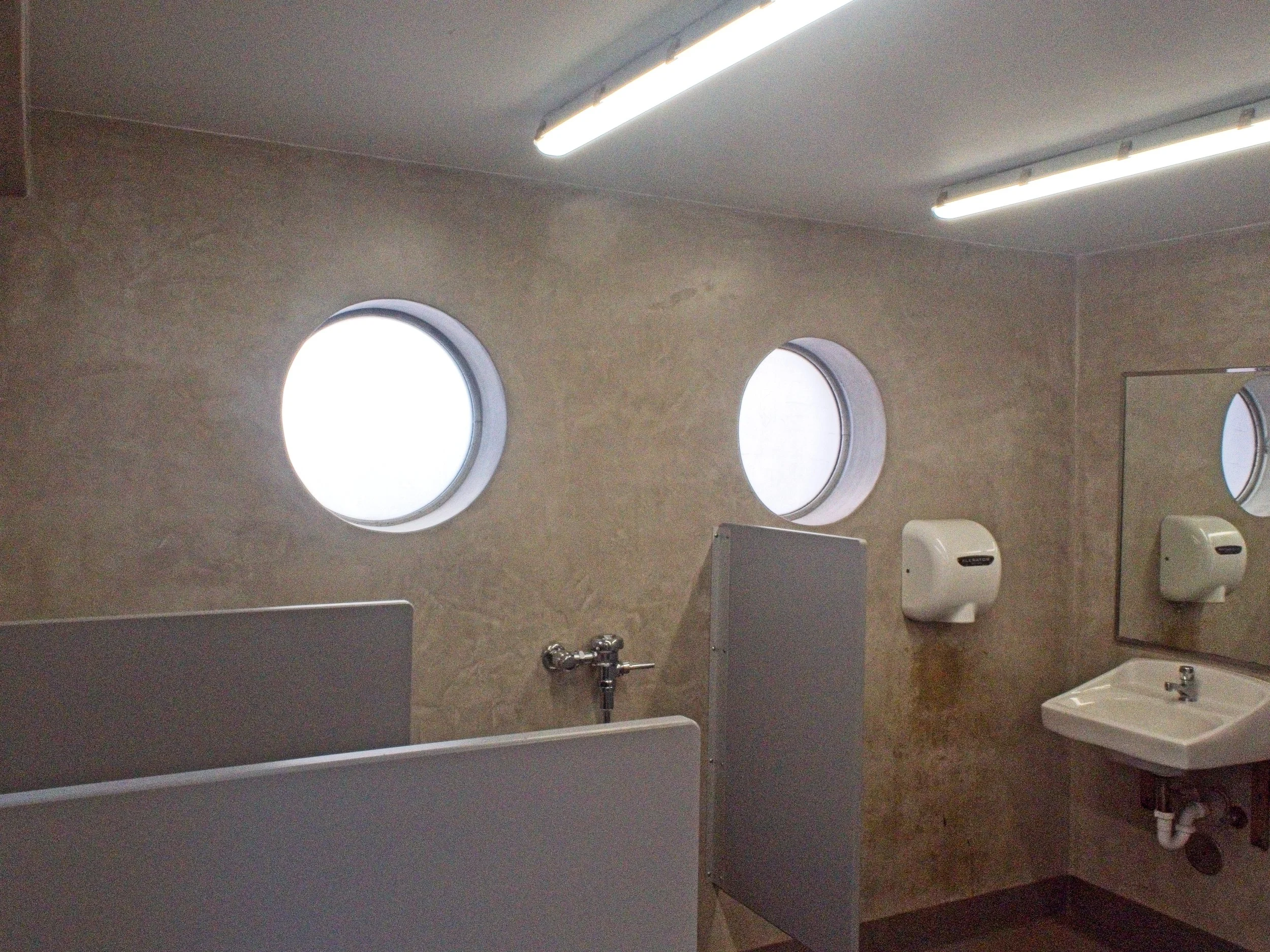 PC250314.jpg