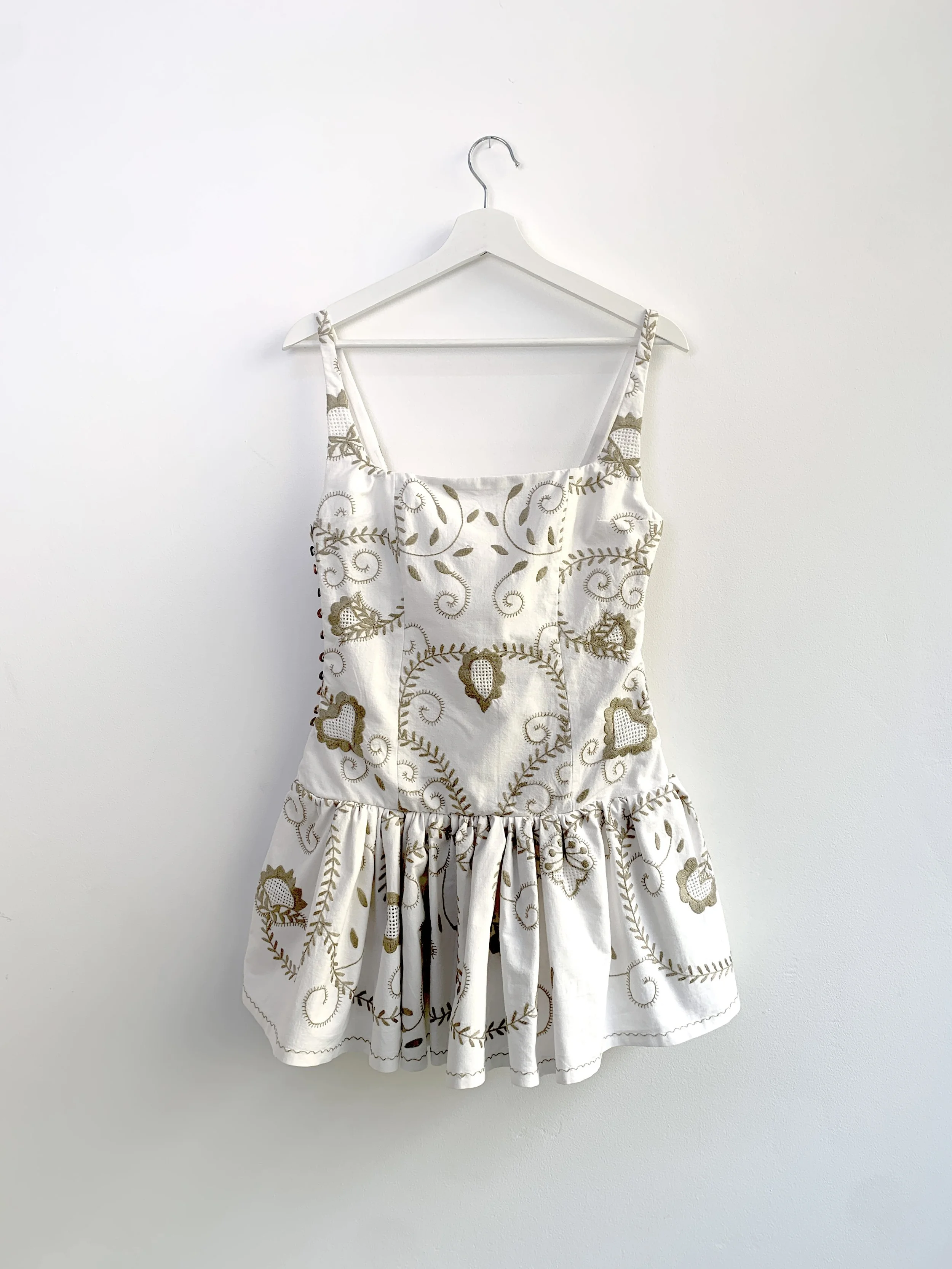 Viana do Castelo embroidery mini dress