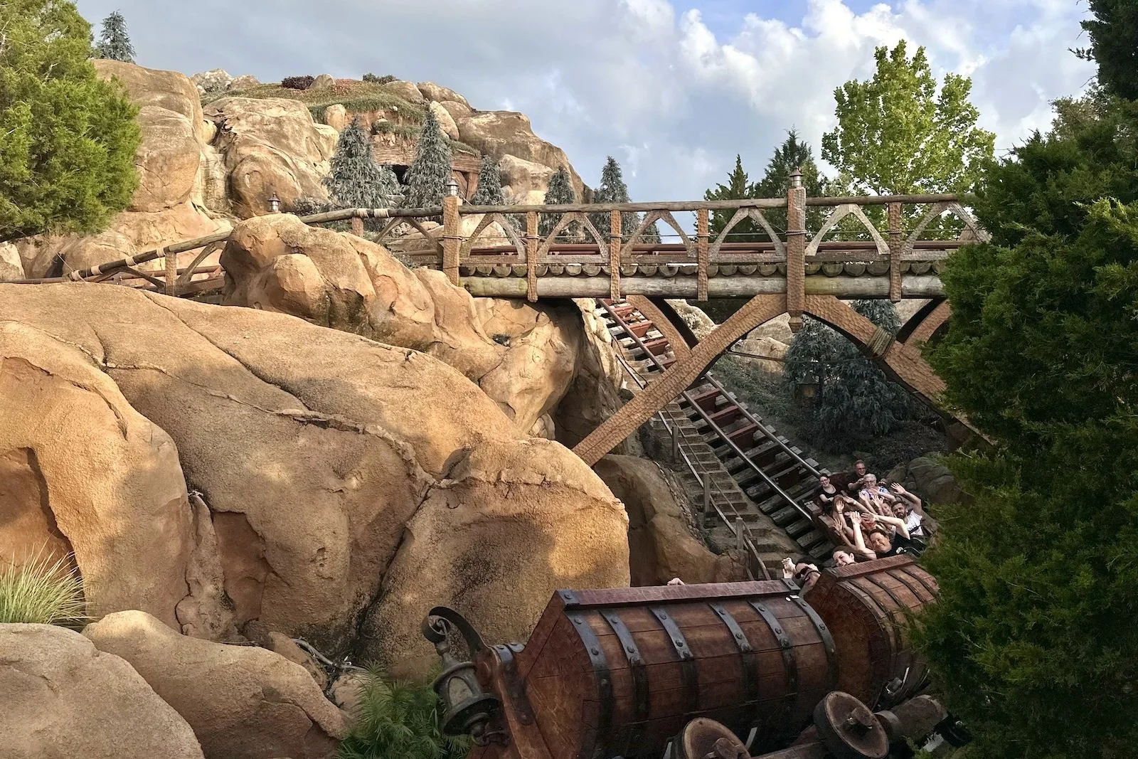25 Best Rides at Magic Kingdom, Ranked for 2024 | The Exploreist