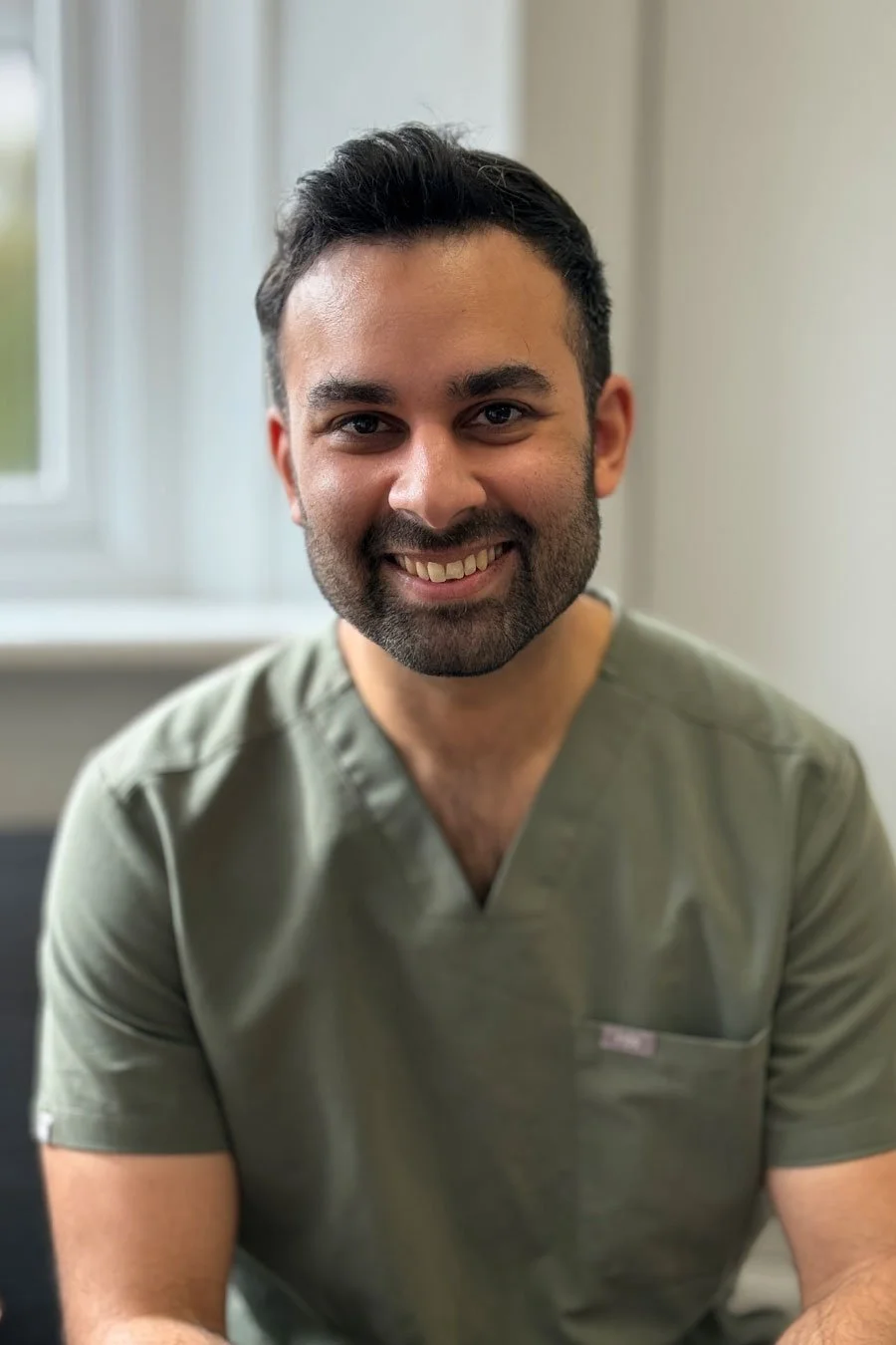 Dr Manish Jagatiya - Dentist