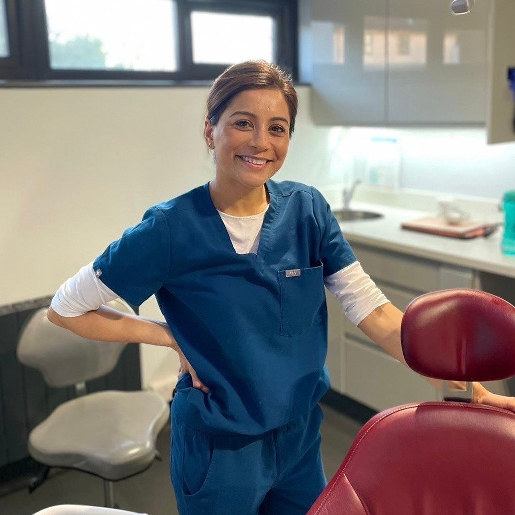 Meet Dr Mohuya Dam 🍓

Mohuya qualified from University of Birmingham in 2009 👩🏽&zwj;🎓

She is experienced in all aspects in of restorative dentistry and has a keen interest in cosmetic dentistry including veneers, composite bonding and Invisalign