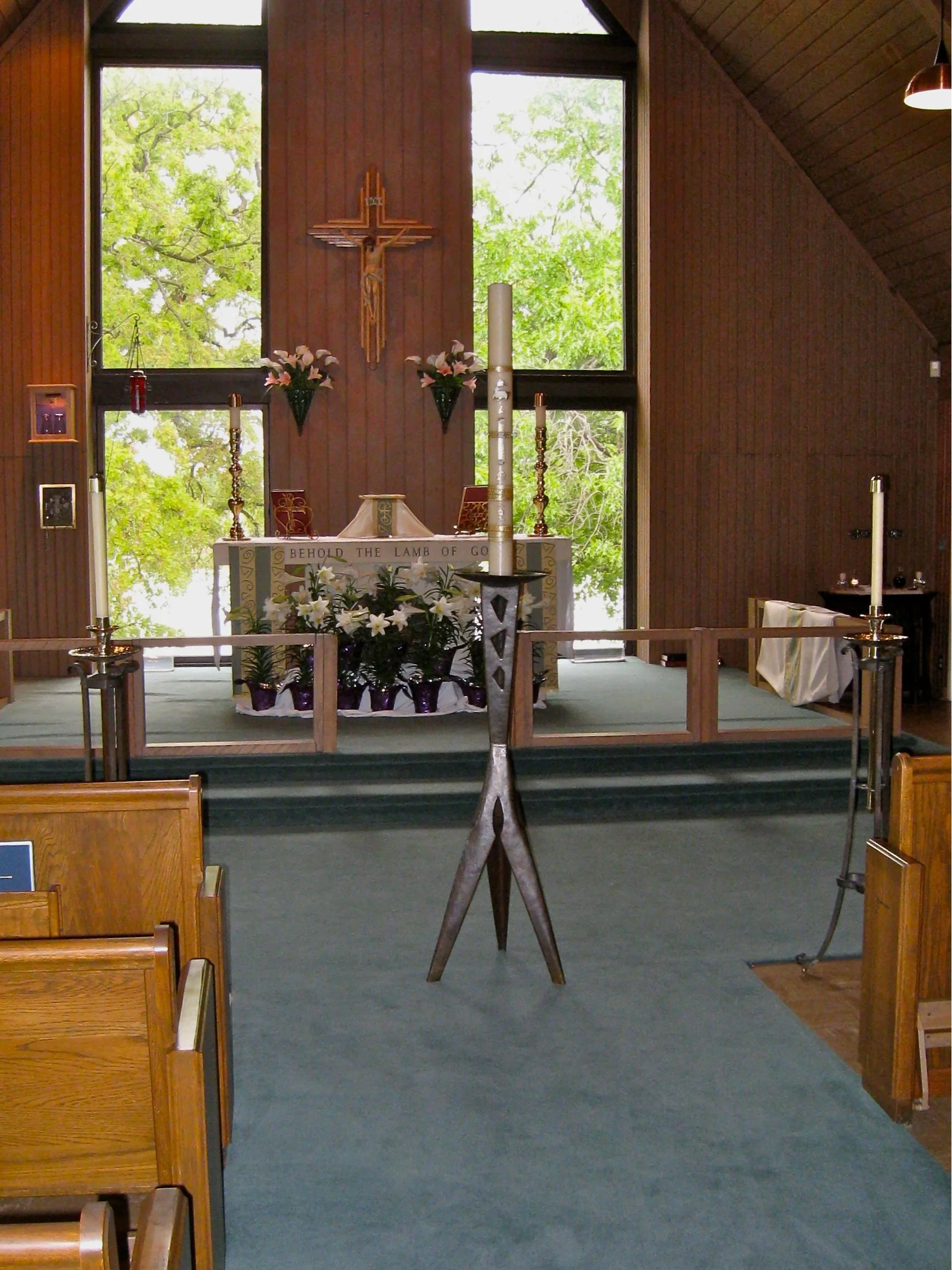 altar.jpg