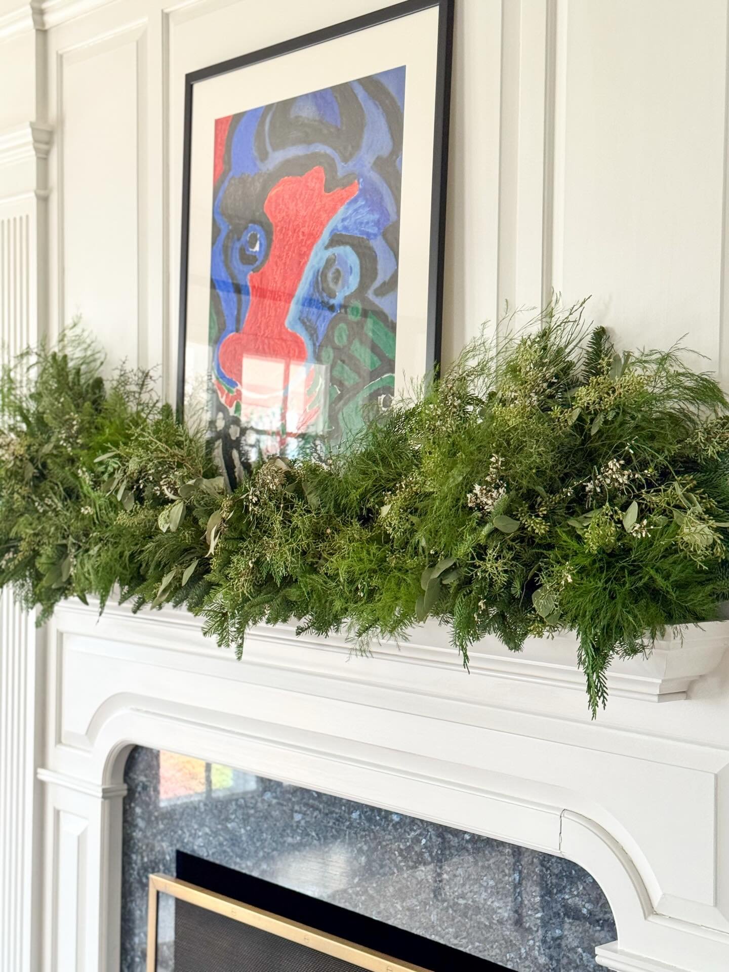 Freshly dressed mantels for a tradition Swedish dinner  #bloomcraft #christmasmantel #christmasdecoration #scandichristmas