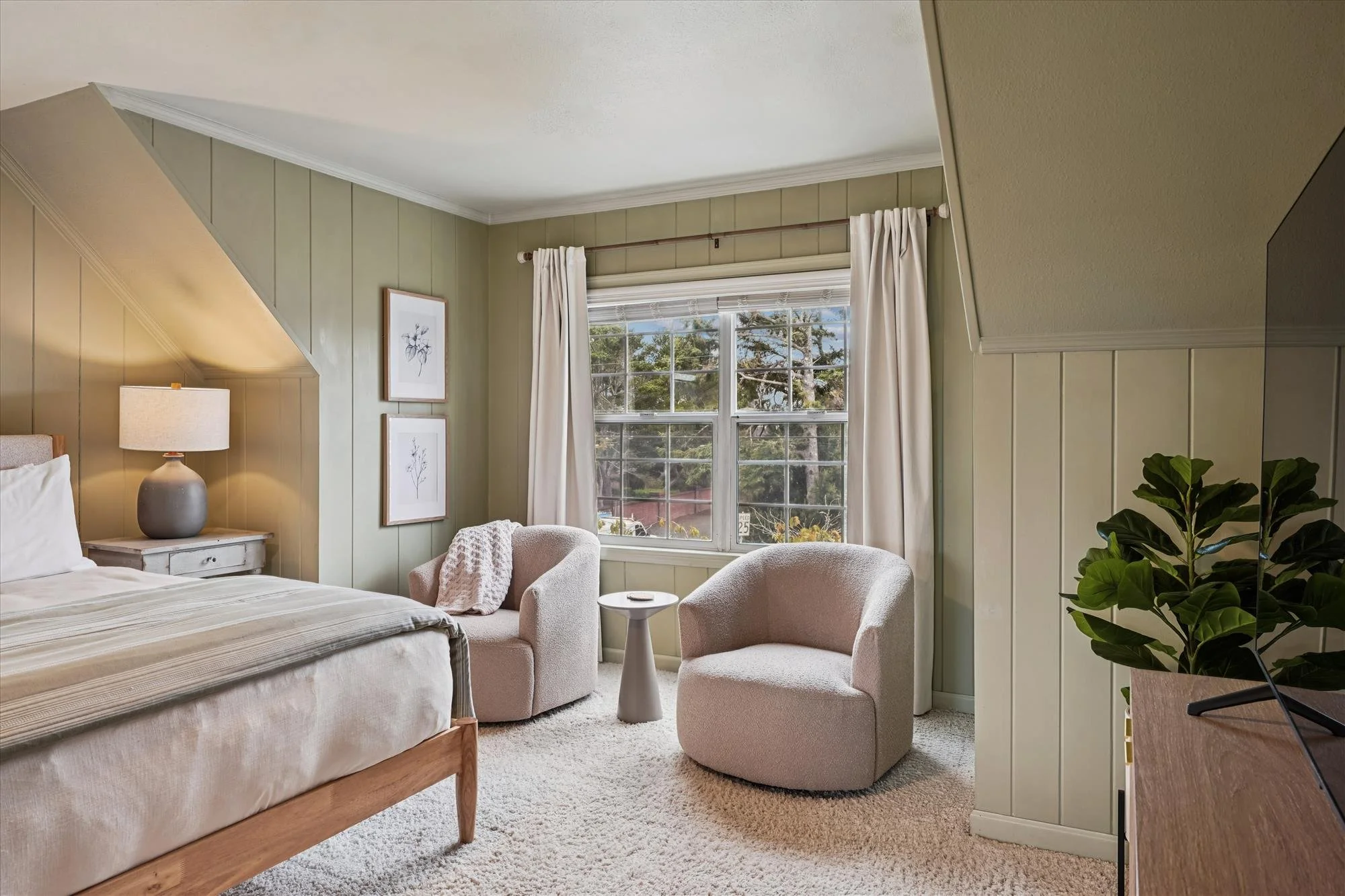 interiors-primary bedroom-_kbn3996.jpg