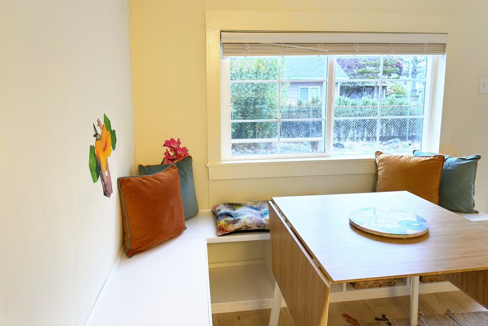 Dining nook with bench seating