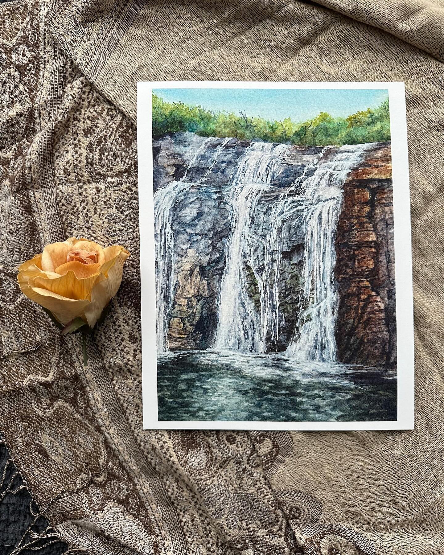 🎨✨ Explore my Etsy shop for more art prints, bookmarks, and stickers to brighten your day! #NatureArt #WaterfallPrint #EtsyShop #ArtPrints #ShopLocal 🌿🖼️

Link in bio 👩🏼&zwj;🎨