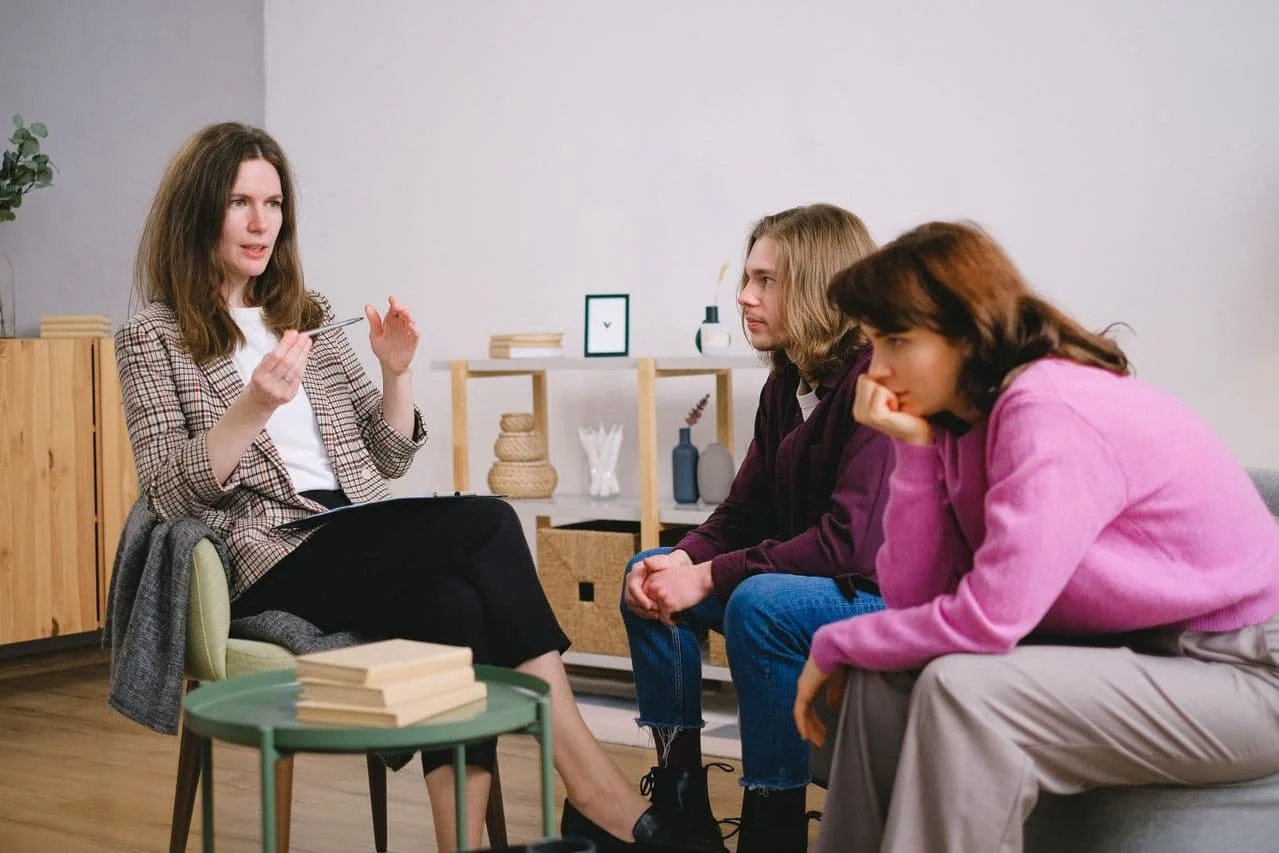 couple in therapy session