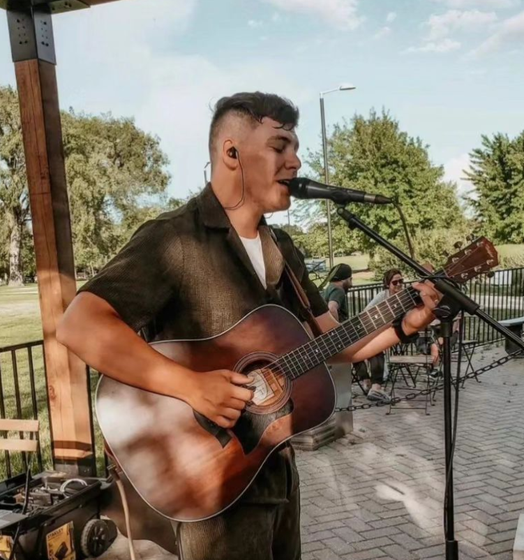 Live Music: Scott Richards