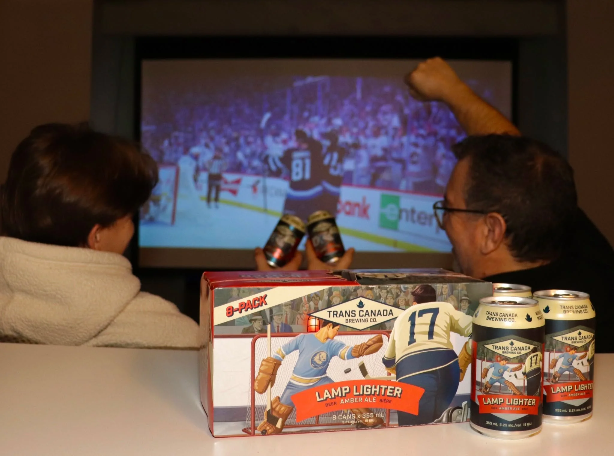 Puck drop 🤝cold beer. There's only one right choice for game night. 

Lamp Lighter Amber Ale 🏒