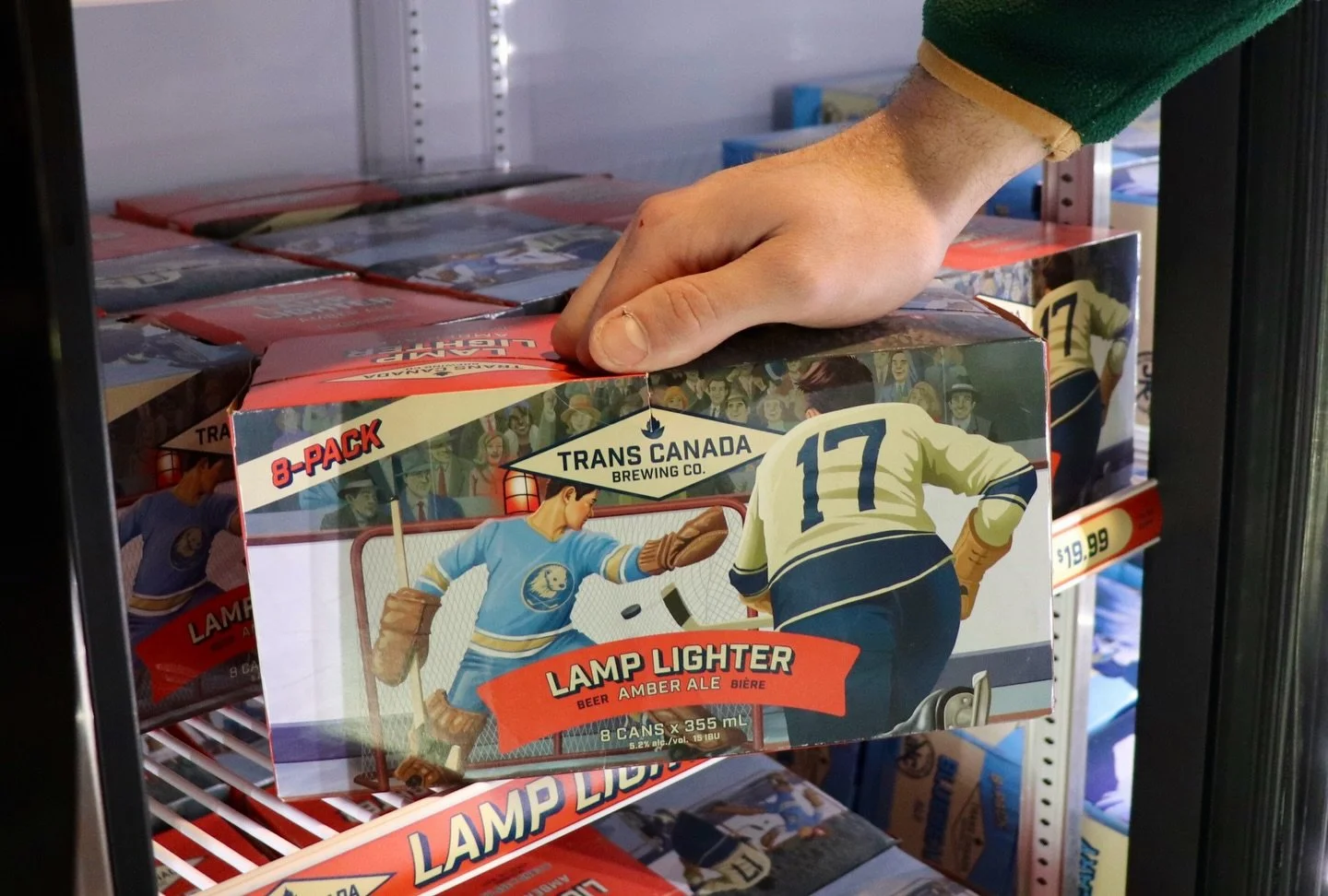 Stock up and save: For a limited time, Lamp Lighter 8-packs are $14.99 ($5 off) 🚨🍻

A classic amber ale with smooth malt flavour and a balanced finish. 

A great beer at a great price. From now until March 31st.