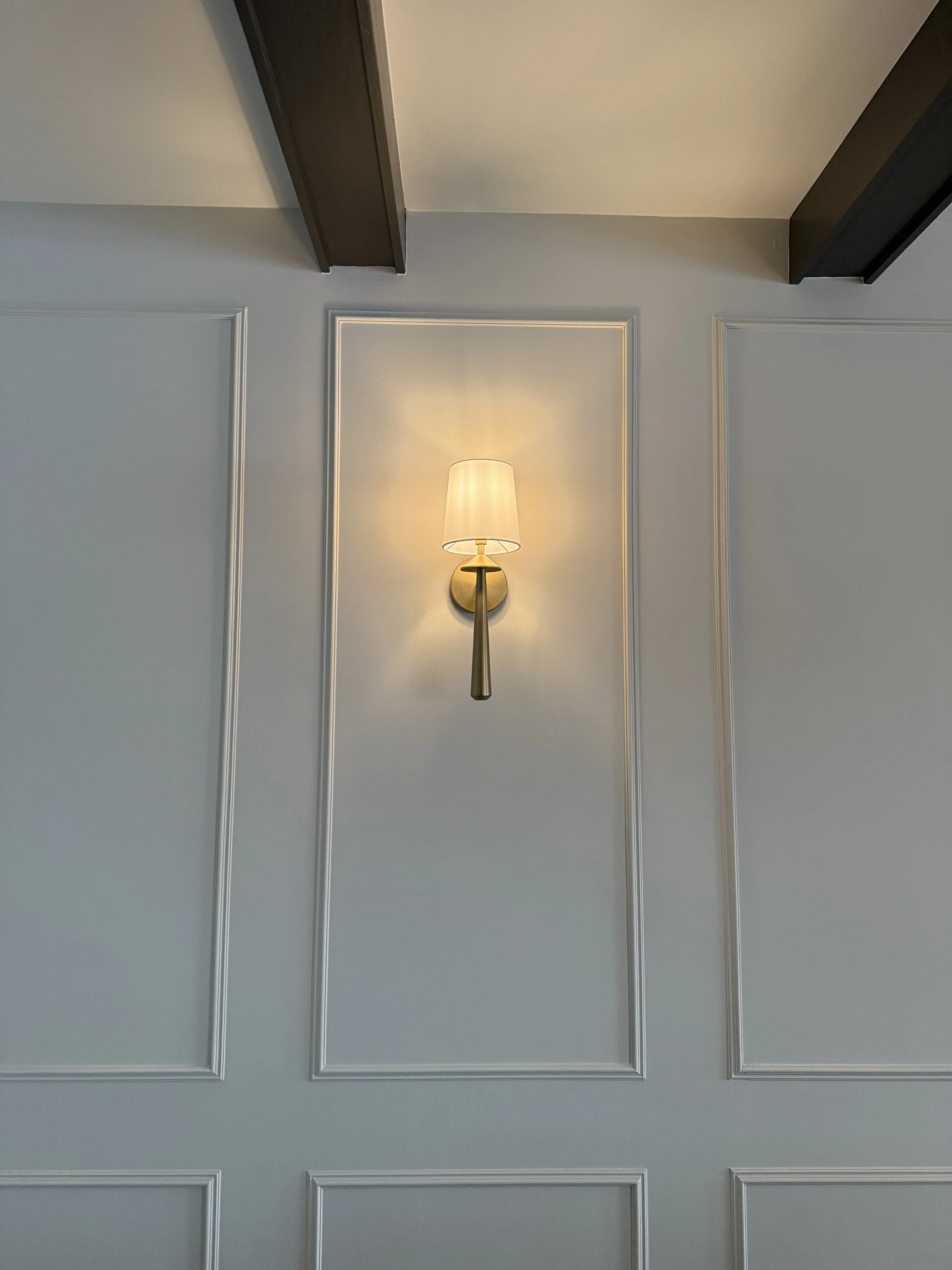 Dining room - panelled wall II