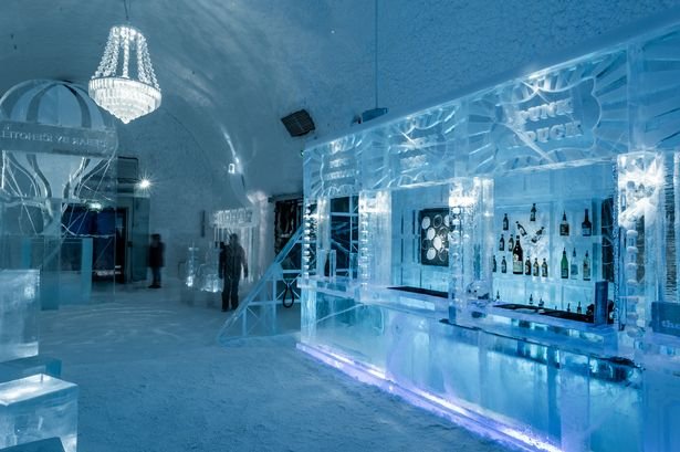 SNOW TEES POP-UP SHOP
