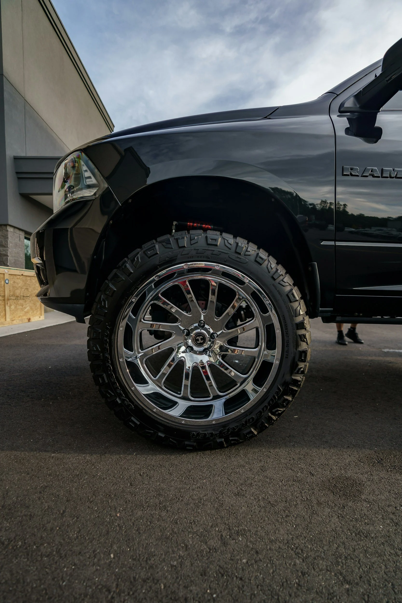 custom tires and wheels shop near me