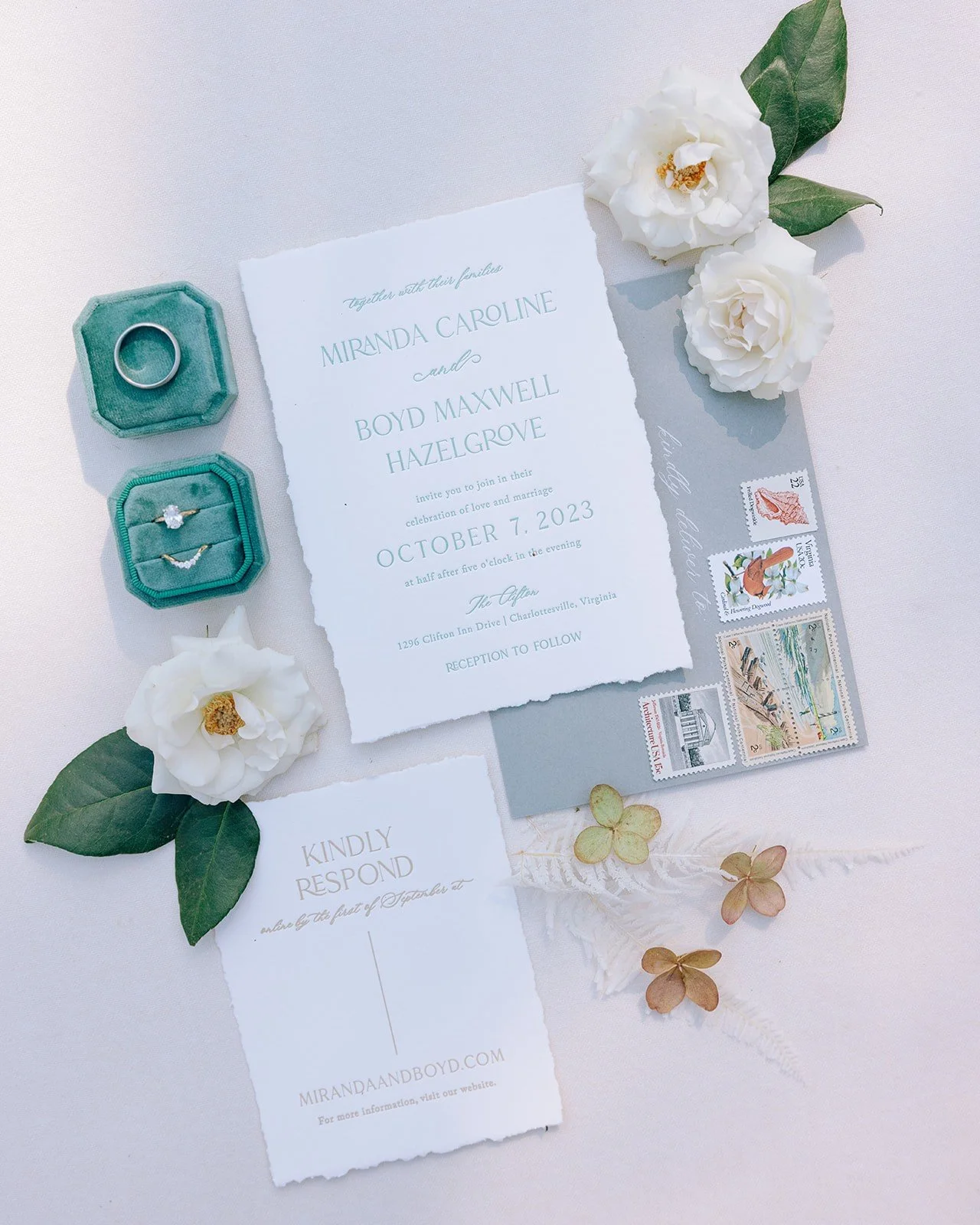 Soft texture, timeless detail.

This suite from the Harper Collection features hand-torn deckled edges paired with letterpress printing&mdash;a combination that brings both texture and depth to the design. The softly feathered edges give the paper an