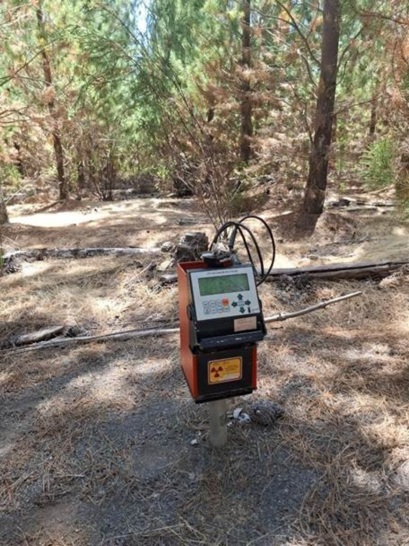 Measurement of soil moisture using a neutron meter probe in a Pinus radiata plantation in the G x E x S trial on sandy soil (Coihueco site)