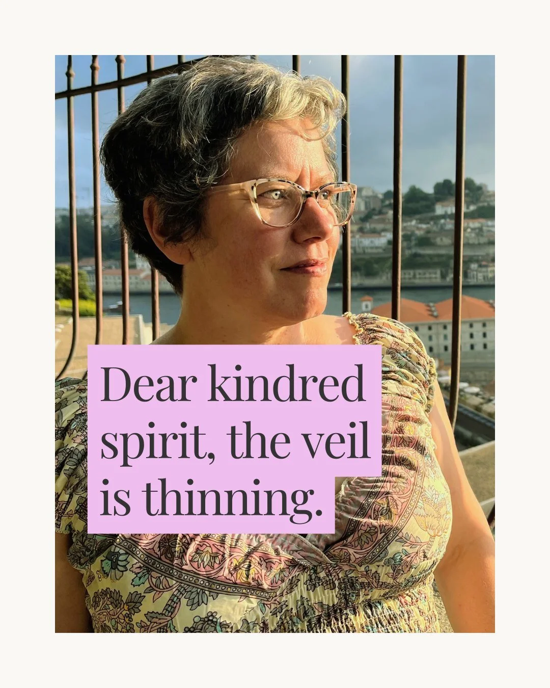 Growing up in New England, I knew autumn by the turning of the leaves, that crisp smell in the air, apple picking, and the first cold morning that made you want to stay in bed a little longer.

Here in Portugal, it doesn't feel the same. It's still i