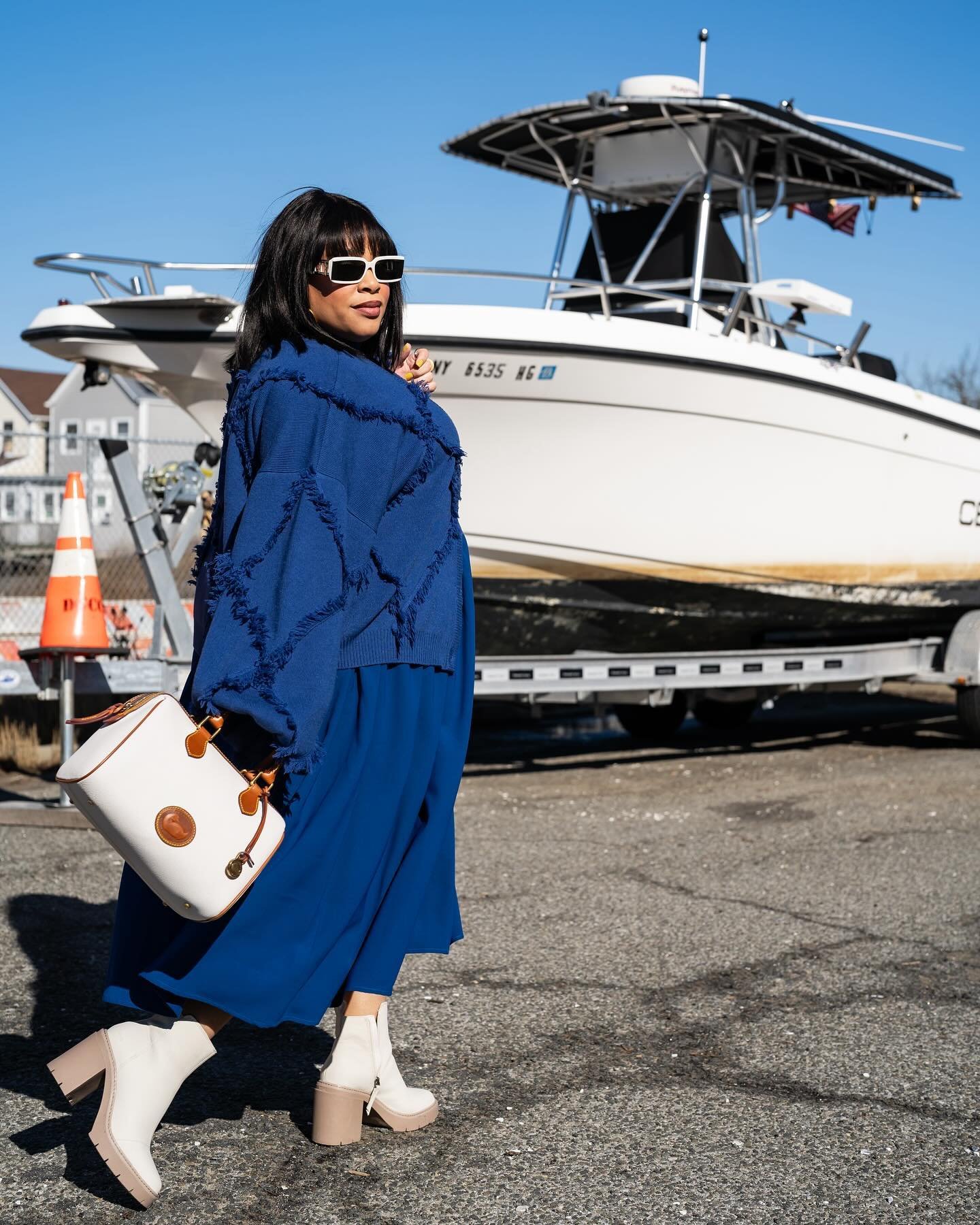 This color is so fresh, love how it boosts my mood! 
Get the look via link in bio 💙

#neimanmarcus #toms #dooneyandbourke #tiffanyandco #su nglasshut #nyccreatives #stylecreator #pinterestinspired #pinterestaesthetic #nycinfluencer #nycstreetstyle #