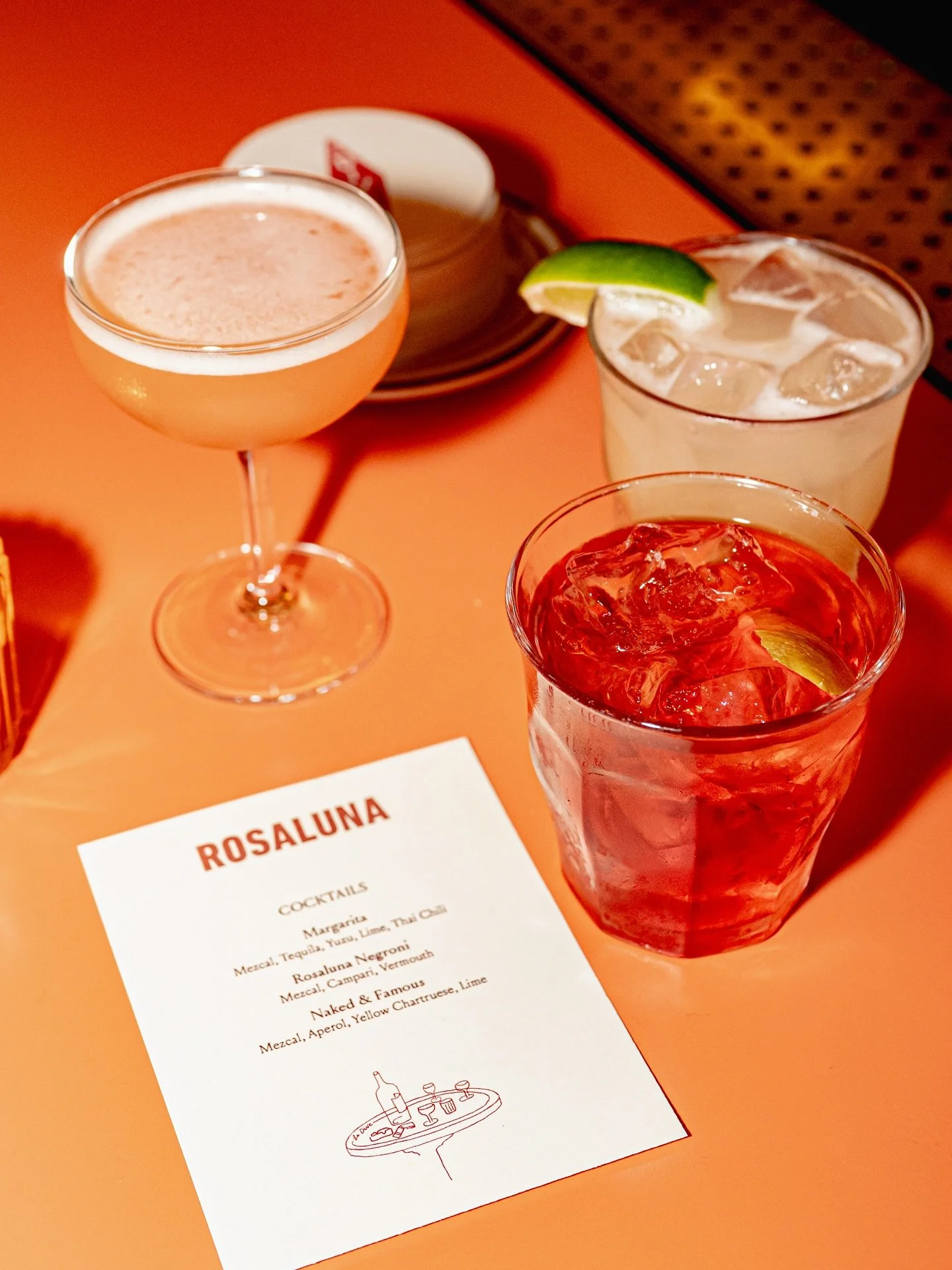 Meet me at @ledivenyc for fun night with @rosaluna ✨ Mezcal in my glass, city lights on my mind, smoky sips, pink-hued vibes, and a night out that turns ‘just one drink’ into our favorite story. 🍸 On the menu: Margaritas, RosaLuna Negron