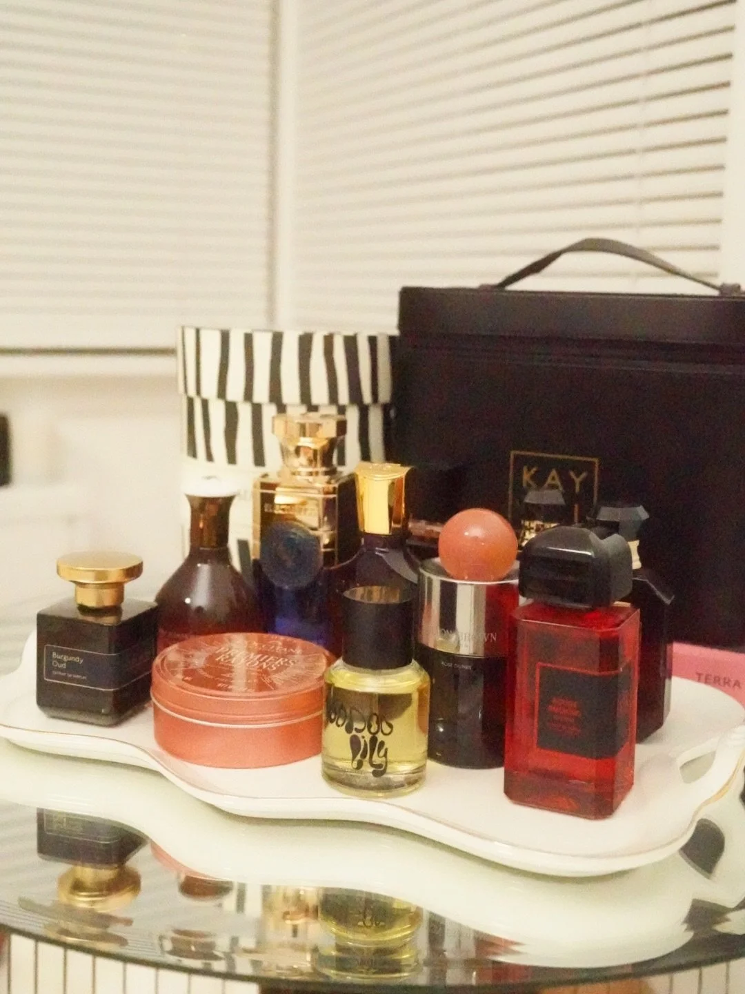 For years, my collection leaned toward florals and fresh notes, but discovering oud has been beautifully unexpected. These fragrances showcase oud in its most refined, elegant form. From velvety woods to smoky florals, they feel timeless, sensual, an