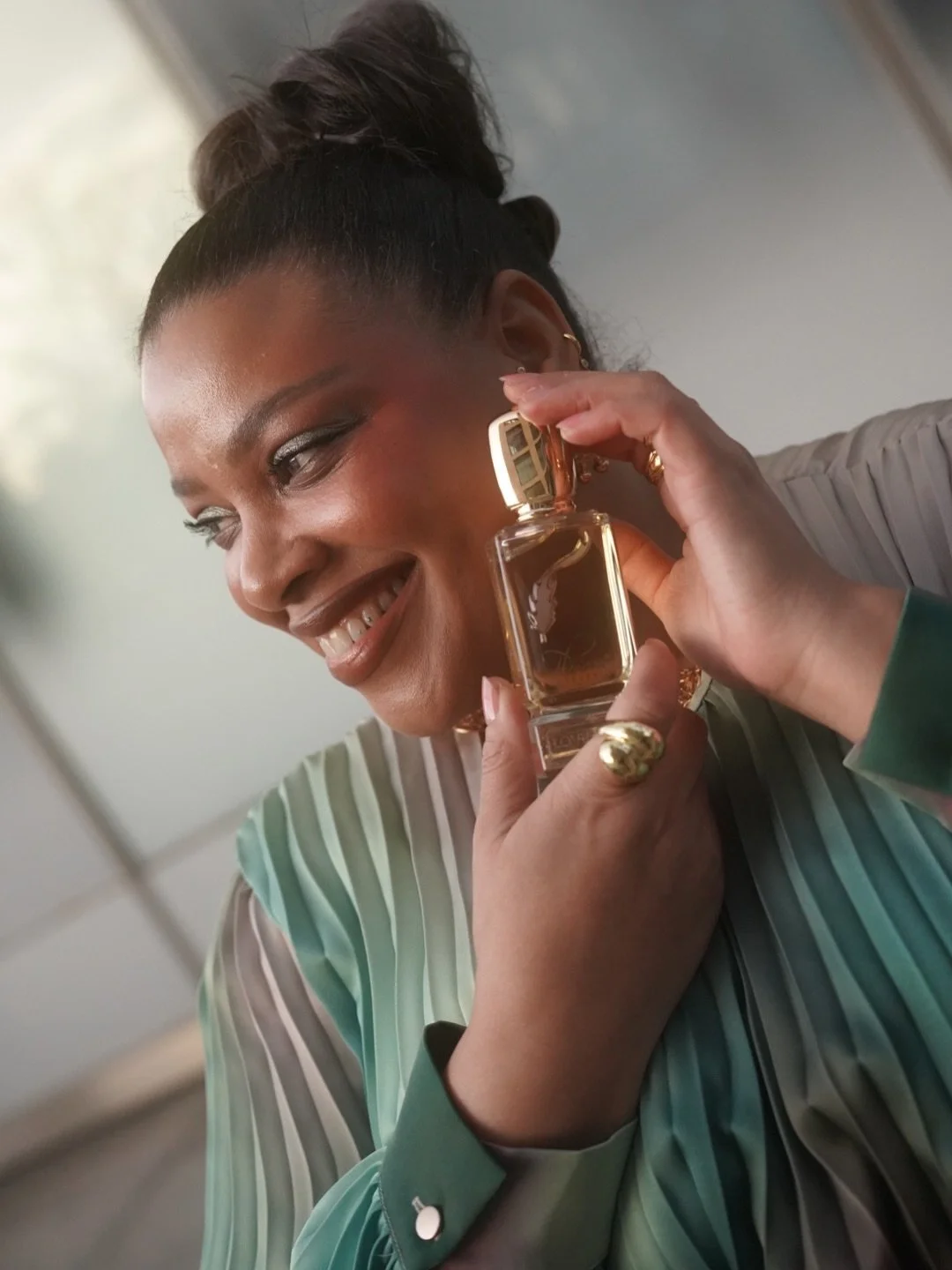 Love is everything. Love is everywhere. And when you wear it boldly, there is no shame.

Wrapped in the warmth of vanilla, kissed by luminous florals, and grounded in sensual amber and musk, Love No Shame by @plumeimpression is a fragrance that celeb