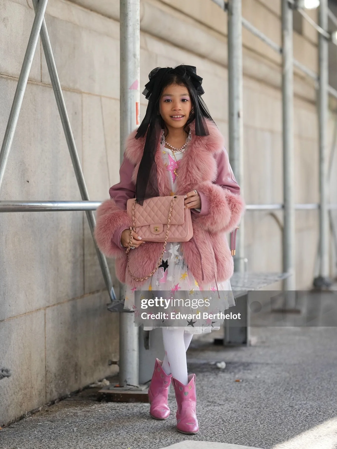 Bubblegum pink? Always alpha approved. 💕✨

Pink isn&rsquo;t soft, it&rsquo;s strategic. It&rsquo;s presence. It&rsquo;s power wrapped in playfulness. And at NYFW, that&rsquo;s exactly the energy: bold, unapologetic, hyper-visible. It photographs bea