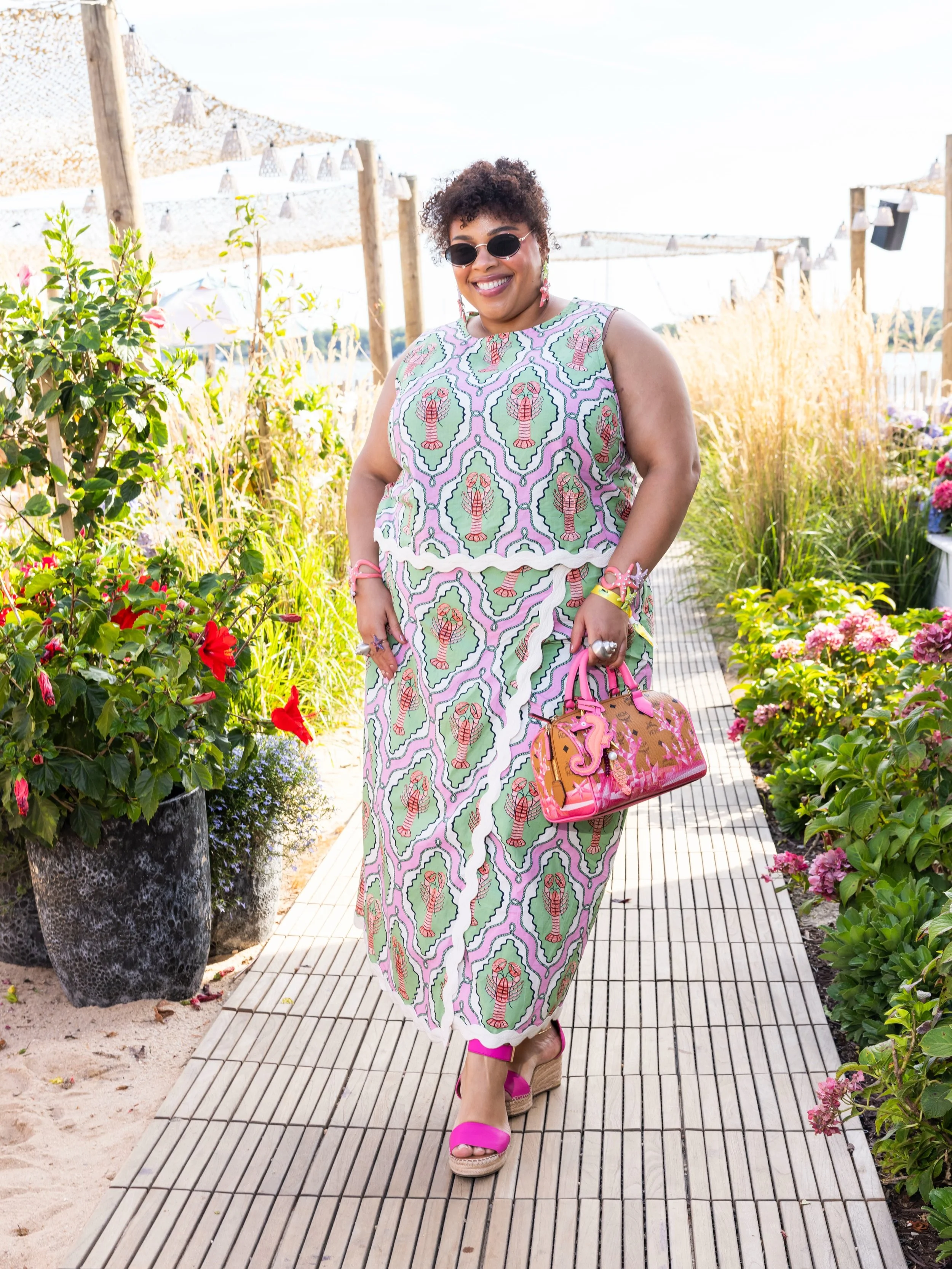 You know I live for a theme, so when in Montauk&hellip; 🦞🌊

The perfect summer print? Always something crustacean-themed. This two-piece set from @printfresh Summer Collection understood the assignment playful, coastal, and made for days out East.
