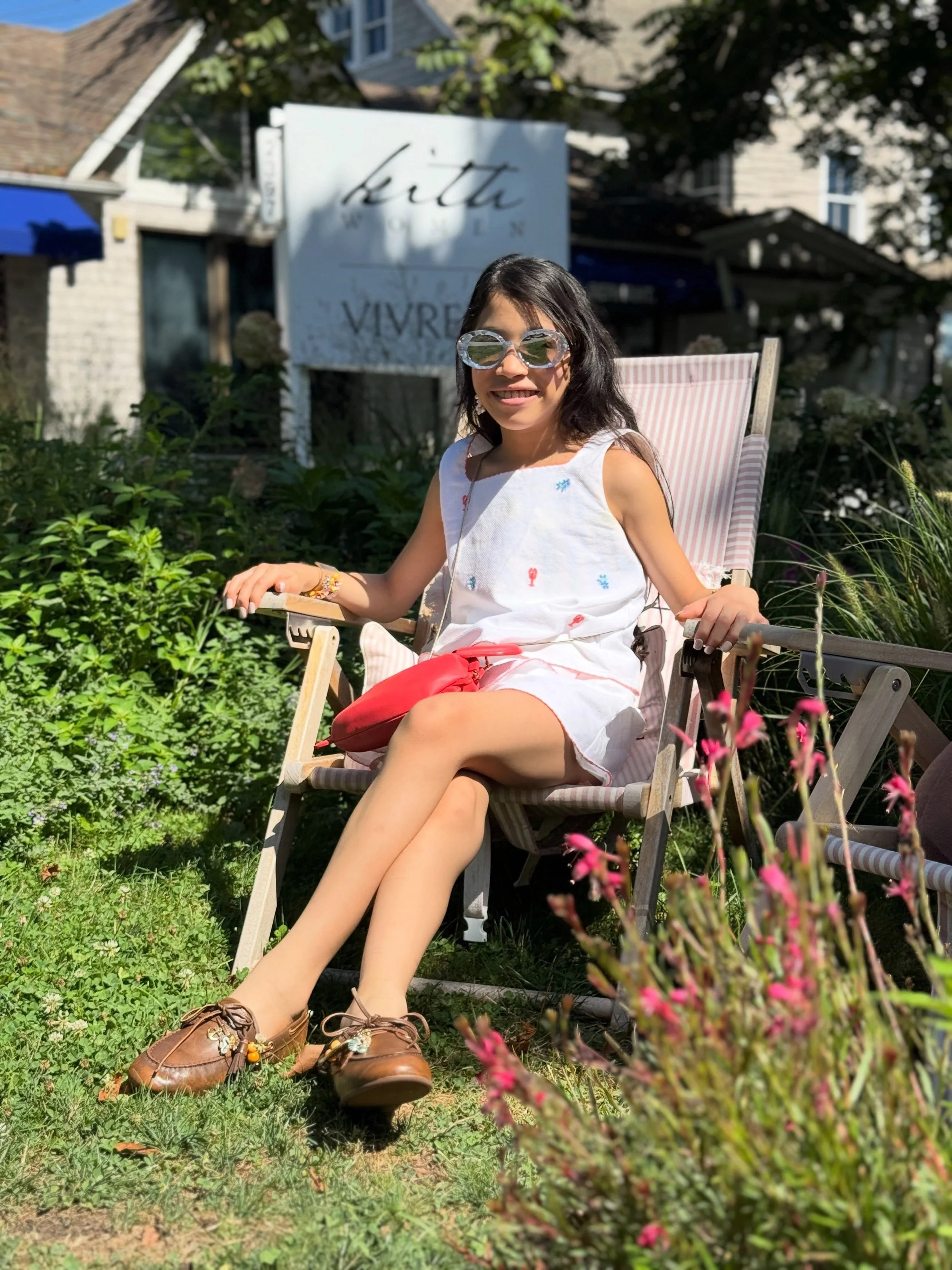 As summer begins to slip away
And golden light holds on softly
As we wish it to stay a little more ✨

#southampton #thehamptons #hamptonsstyle #sperry #kith