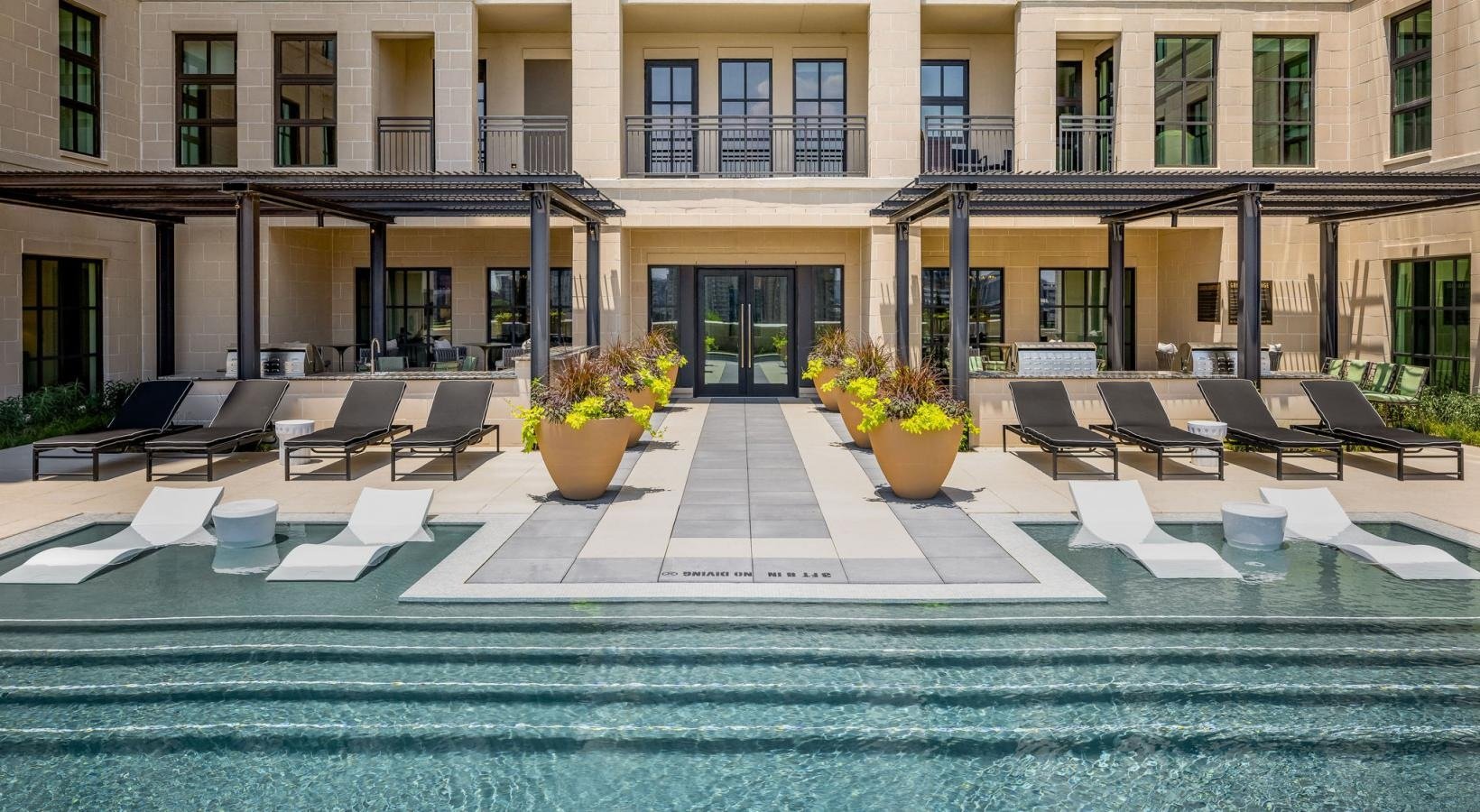 High Rise-Amenity Terrace Construction Assembly NOVEL Turtle Creek (5).jpg