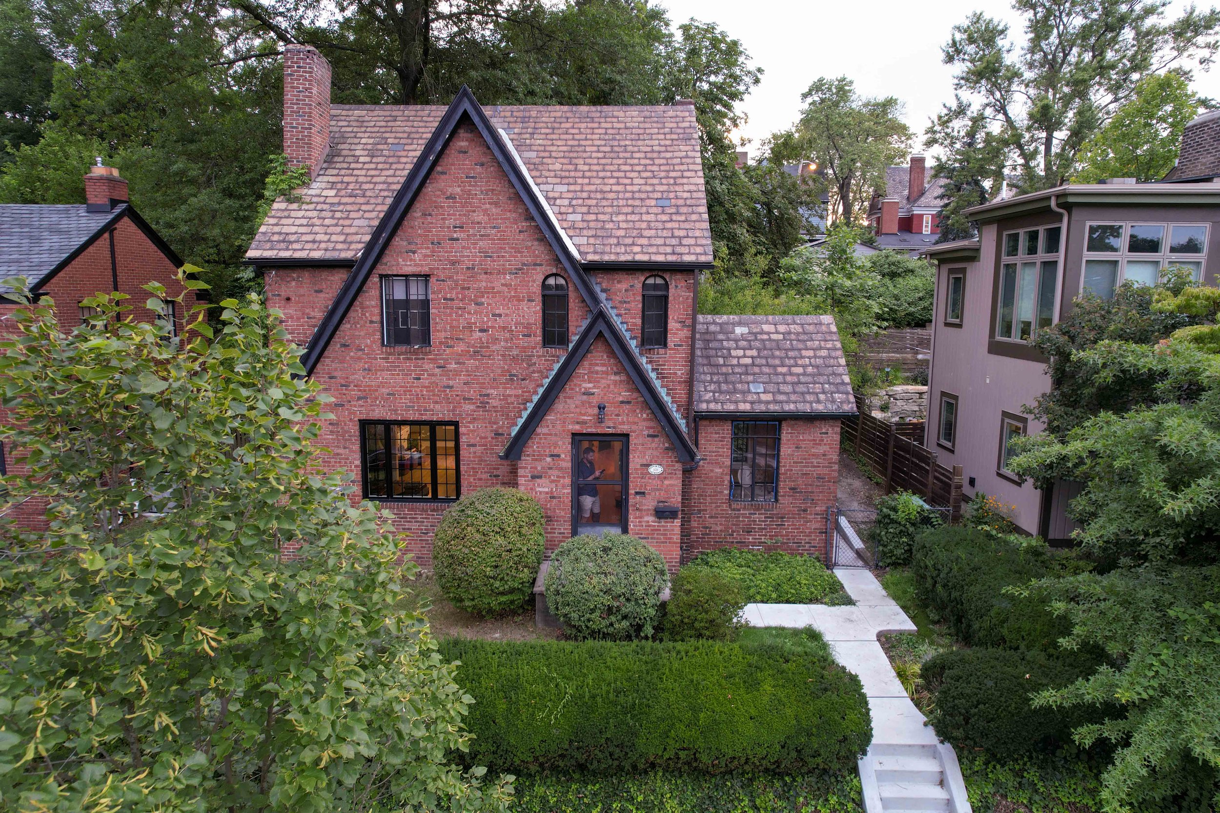 Highland Park Tudor Style Home Renovation and Remodel by Architect David Stumpf_Pittsburgh Pennsylvania (8).jpg