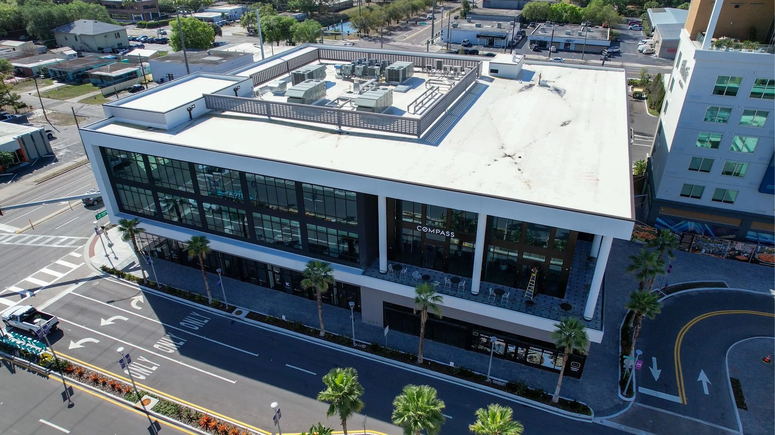 Modern Glass Office Building Architecture Midtown Tampa_Exterior_Designed by Architect David Stumpf While Working for WDG Architecture (5).jpg