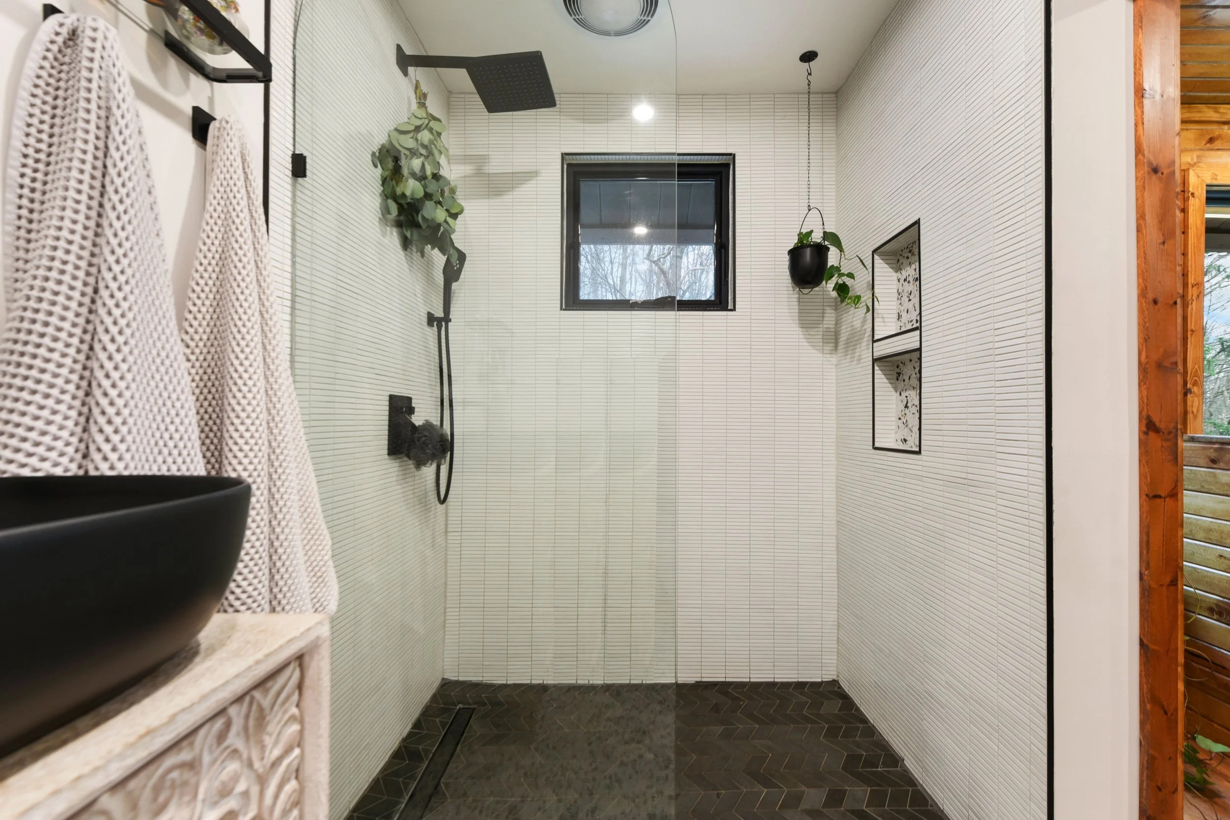 Mori Residence Designed by David Stumpf Architecture_Interior Primary Bathroom_2.jpg