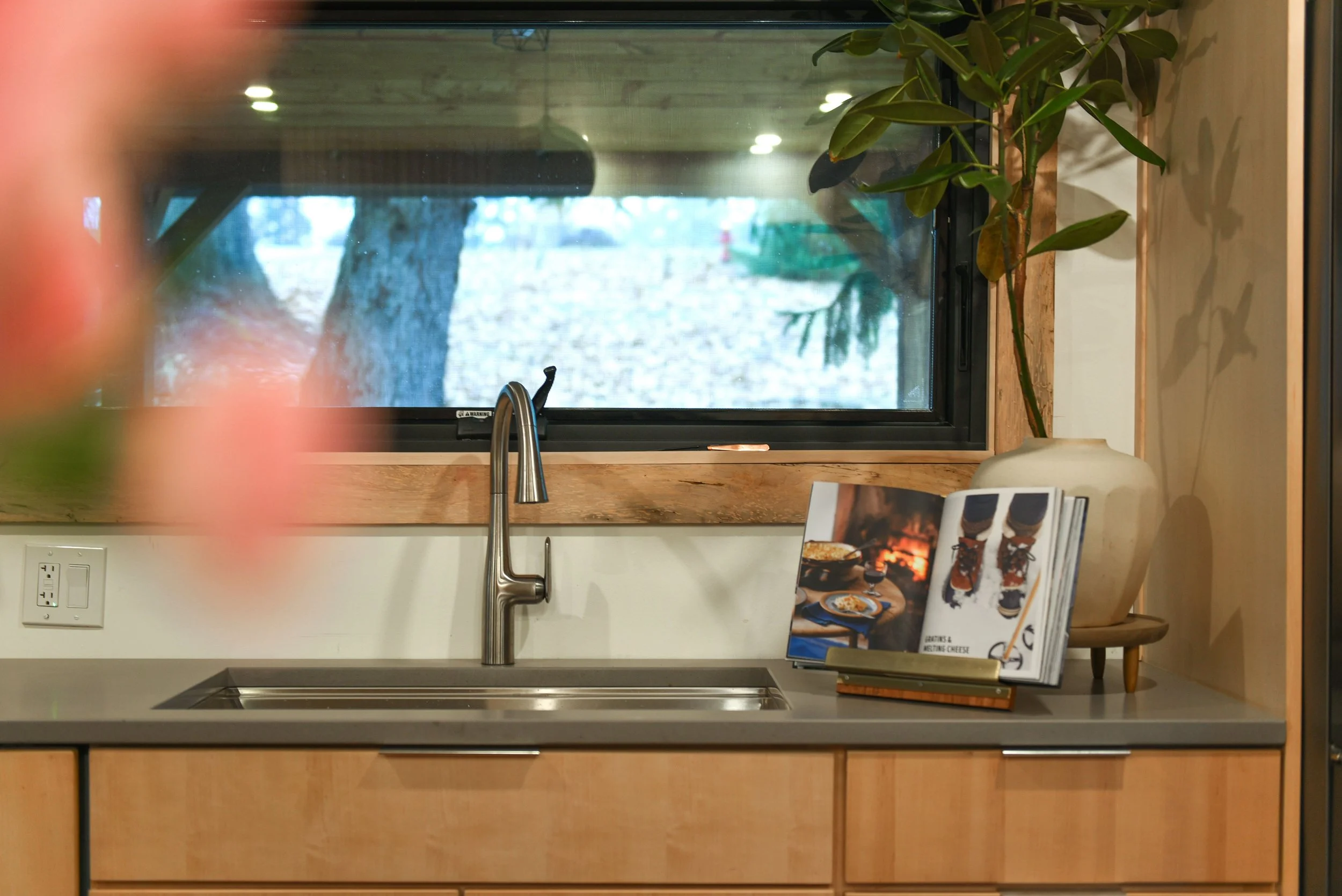 Mori Residence Designed by David Stumpf Architecture_Interior Kitchen_3.jpg