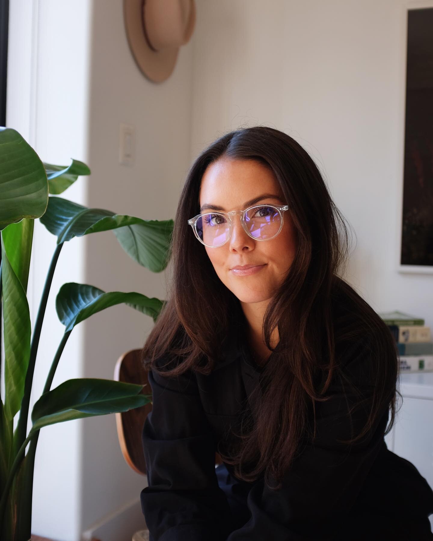 Hey, it&rsquo;s been a while! 🤍
If we haven&rsquo;t met before, my name is Baylie and I&rsquo;m here to guide you to your healthiest self. 

Fun facts about me:
- I have a degree in Naturopathic Medicine from CCNM 
- Moved to Brooklyn, NY this year 