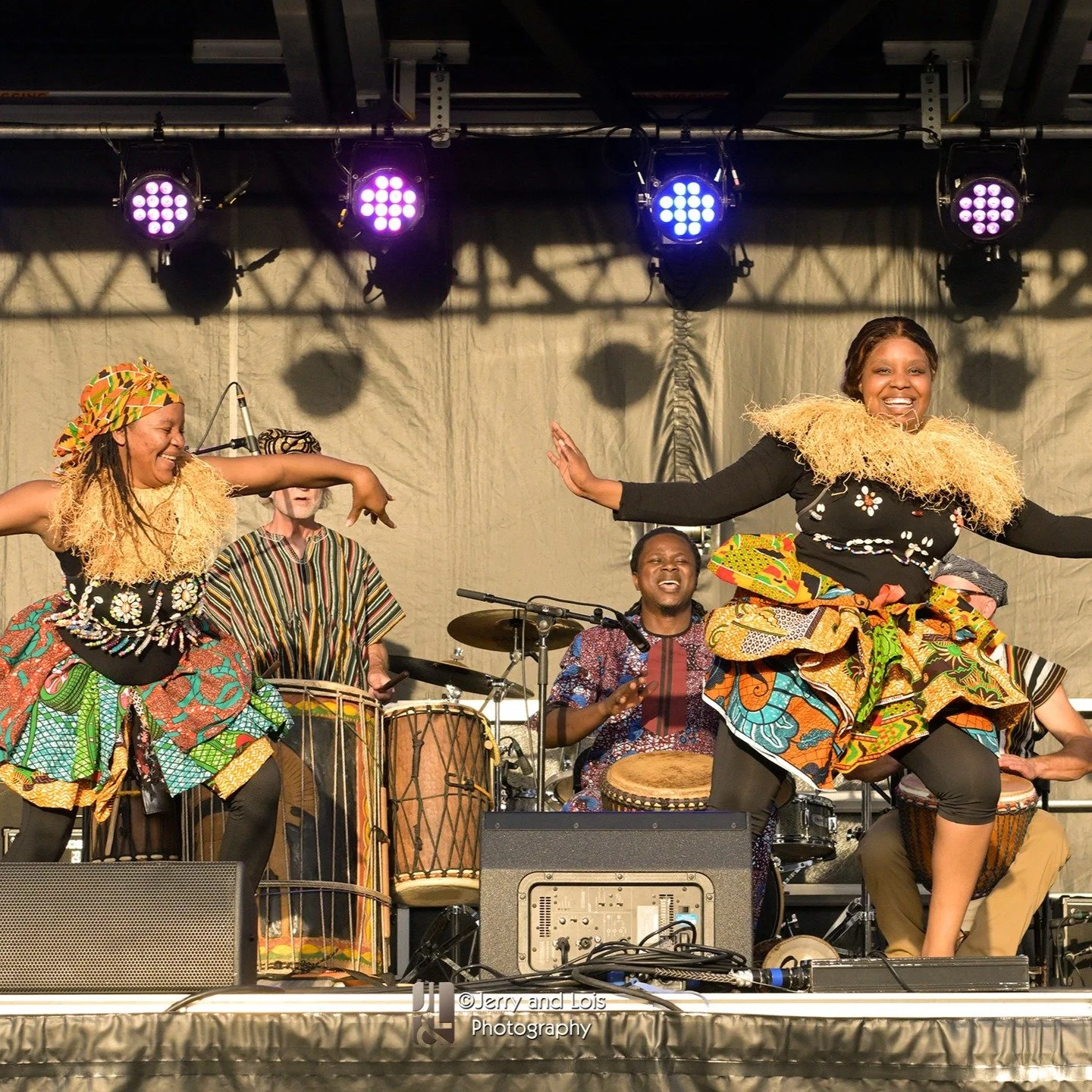 Call for local musicians, bands, cultural performers and DJs! The BelRed Arts Night Market is offering PAID opportunities for performers across all genres, submit an application to be considered! 

📅 September 19, 2026
🕓 4:00 PM - 10:00 PM (perform