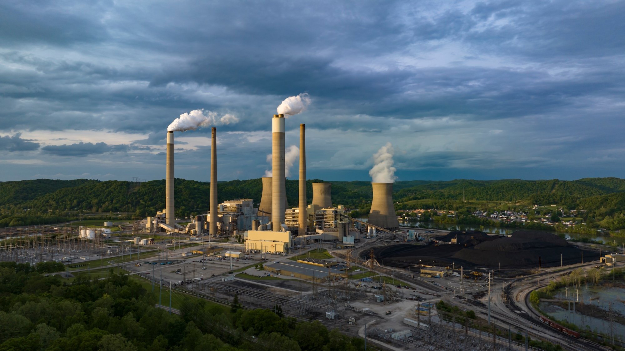Georgia Public Service Commission approves astonishing amount of fossil fuel energy capacity, on pledge data center boom will come