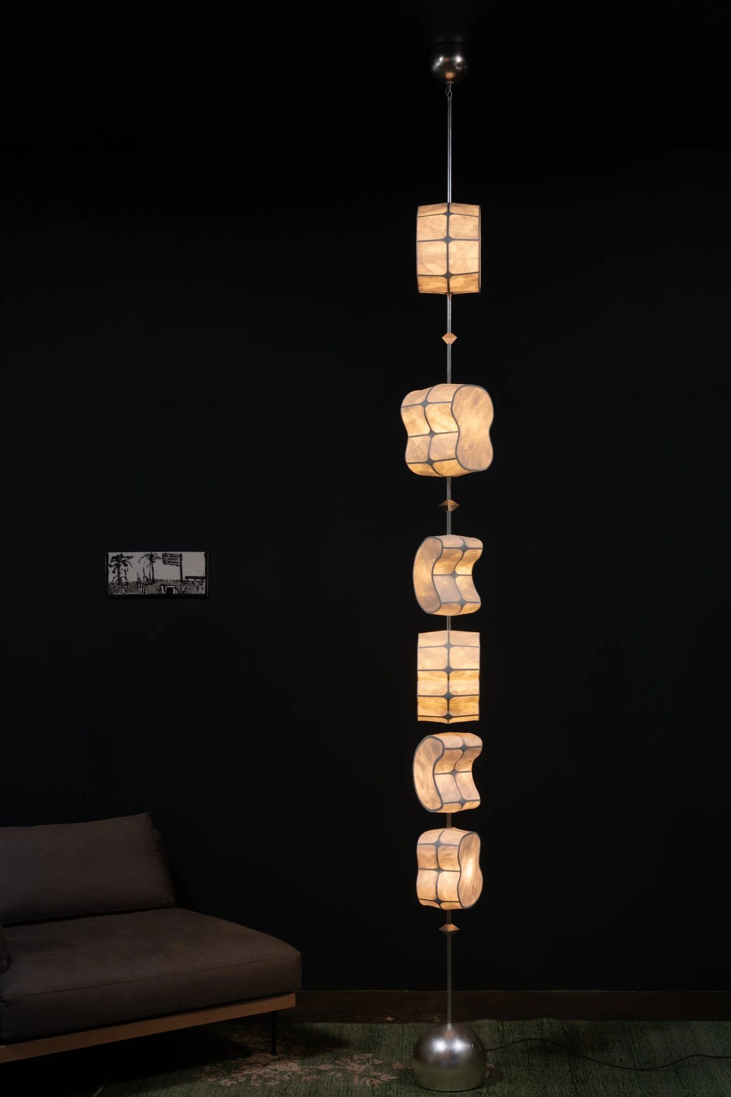 w_TOT COM 6(3) silver_11.jpg