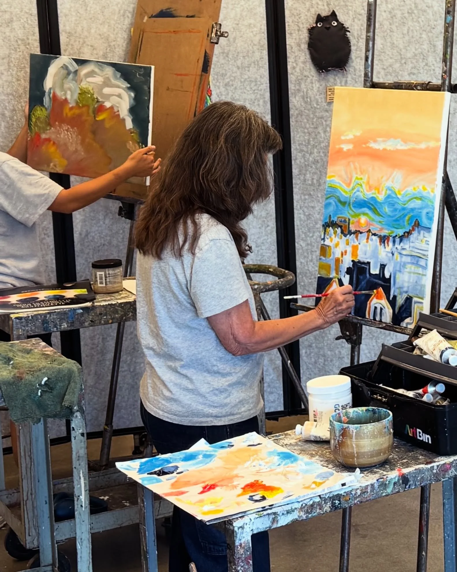 Create Masterpieces &amp; Memories!
🔴 Whether you&rsquo;re an experienced artist, or simply curious to try something new, there&rsquo;s a place for you at Brentwood Art Center
🔵 Enrolling Late? Our system automatically prorates fees for ongoing cou