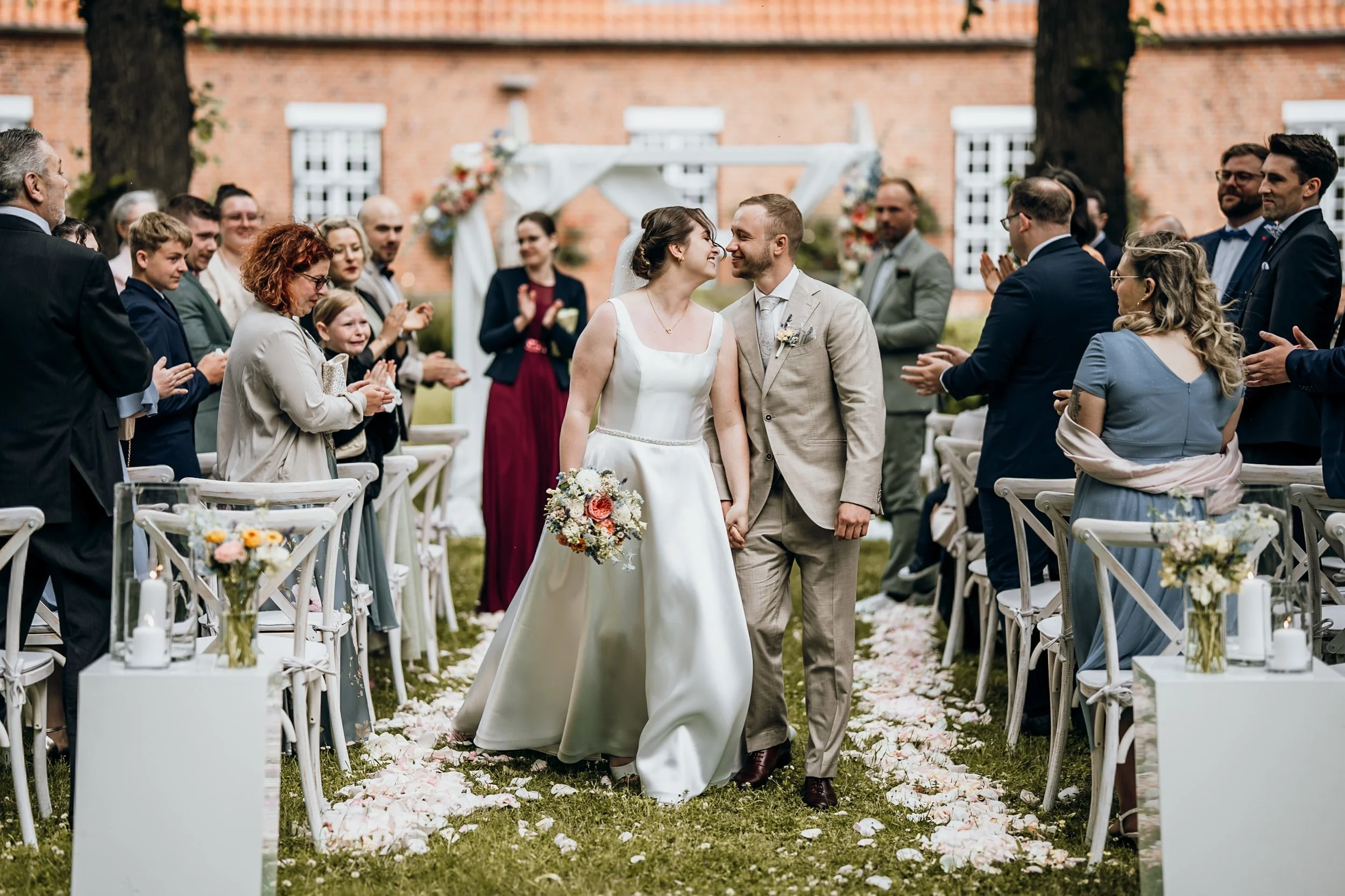 Hochzeit Gute Events Pronstorf: Carolin & Patrick, Hochzeitsreportage Bild 13 von Hochzeitsfotograf Serkan Can
