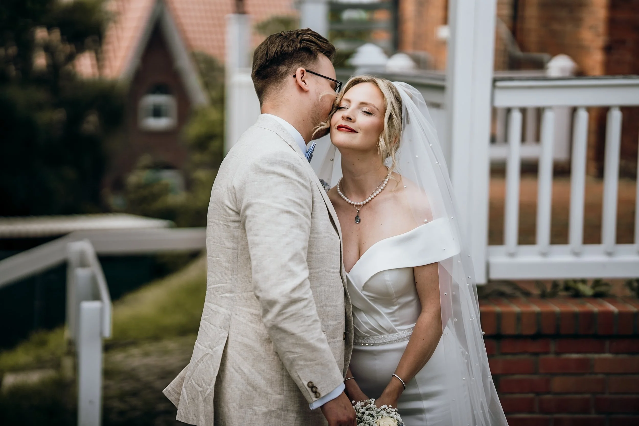 Hochzeit Standesamt Jork: Tabea & Jens, Hochzeitsreportage Bild 5 von Hochzeitsfotograf Serkan Can