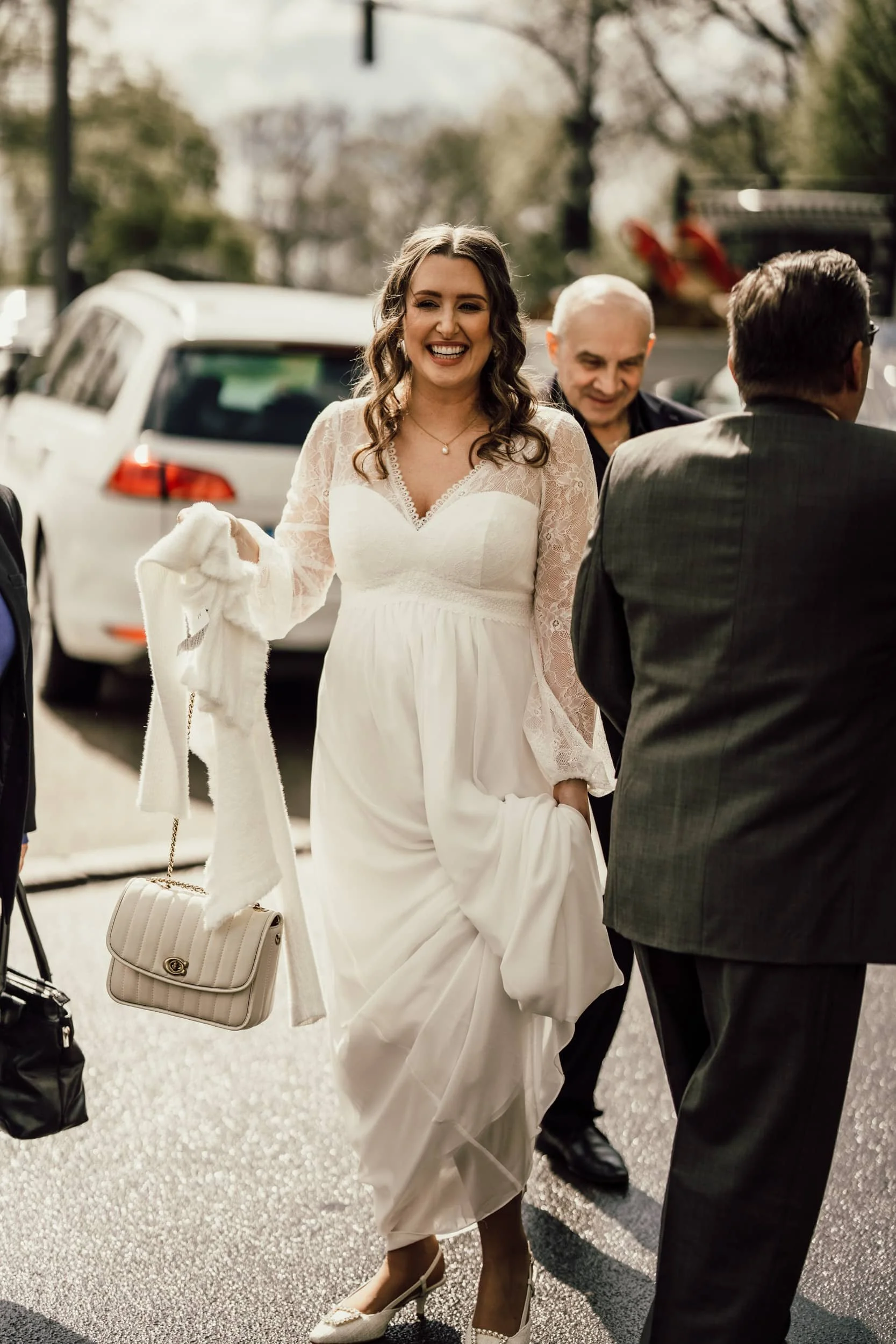 Hochzeitsreportage in Hamburg: Brautpaar, fotografiert von Hochzeitsfotograf Liebesbilder
