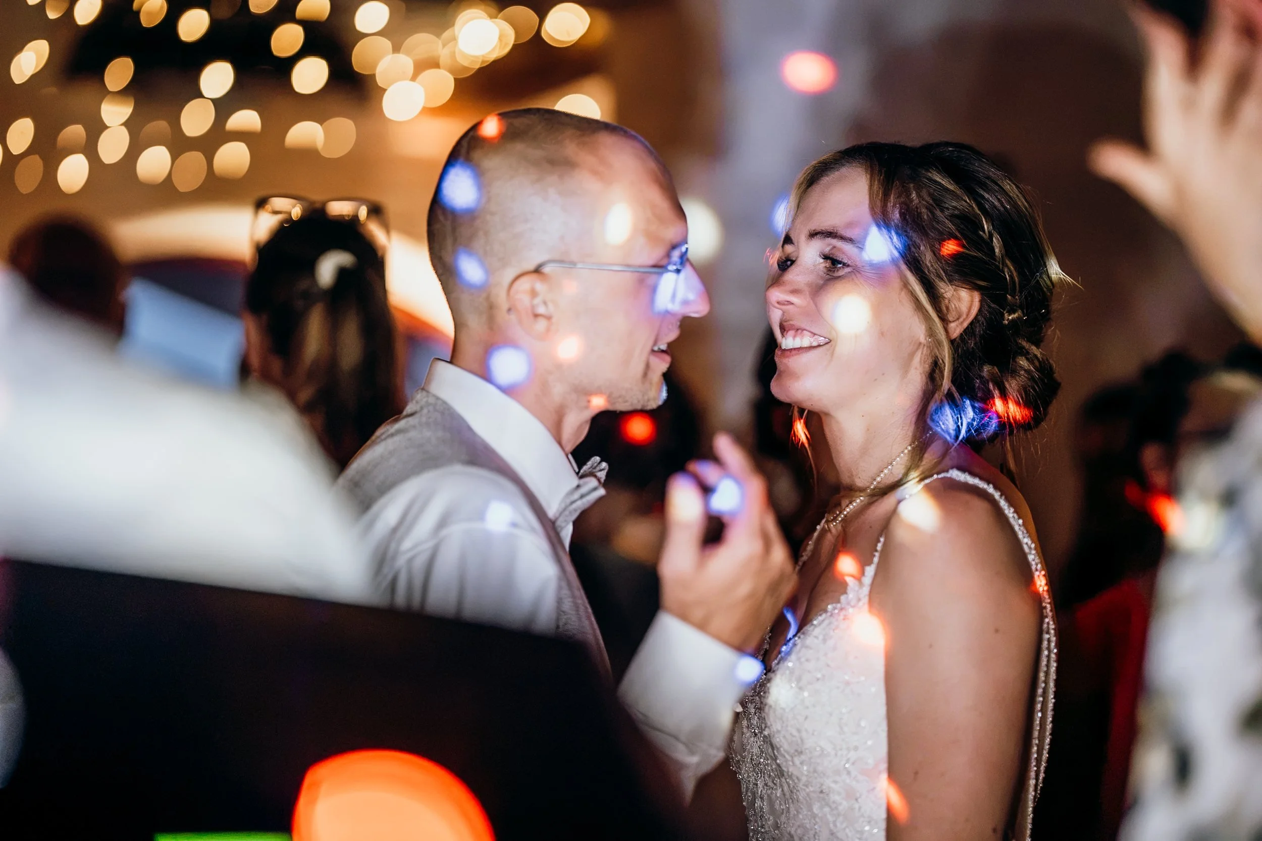 Hochzeit EventGalerie Obernburg am Main: Kathi & Martin, Hochzeitsreportage Bild 36 von Hochzeitsfotograf Serkan Can